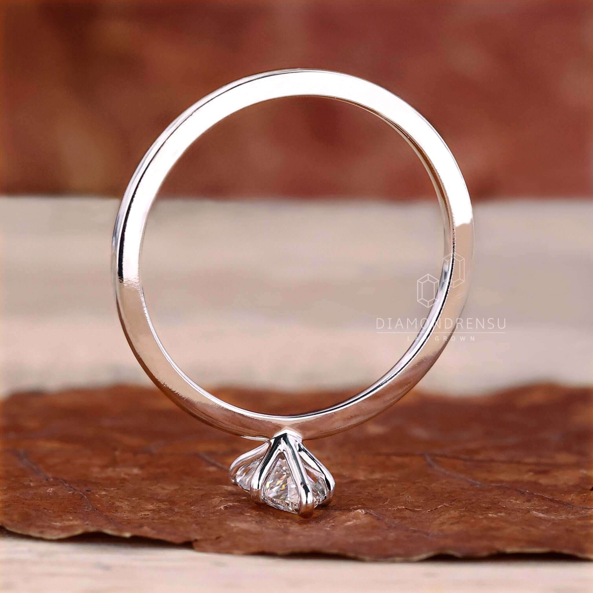 solitaire rings