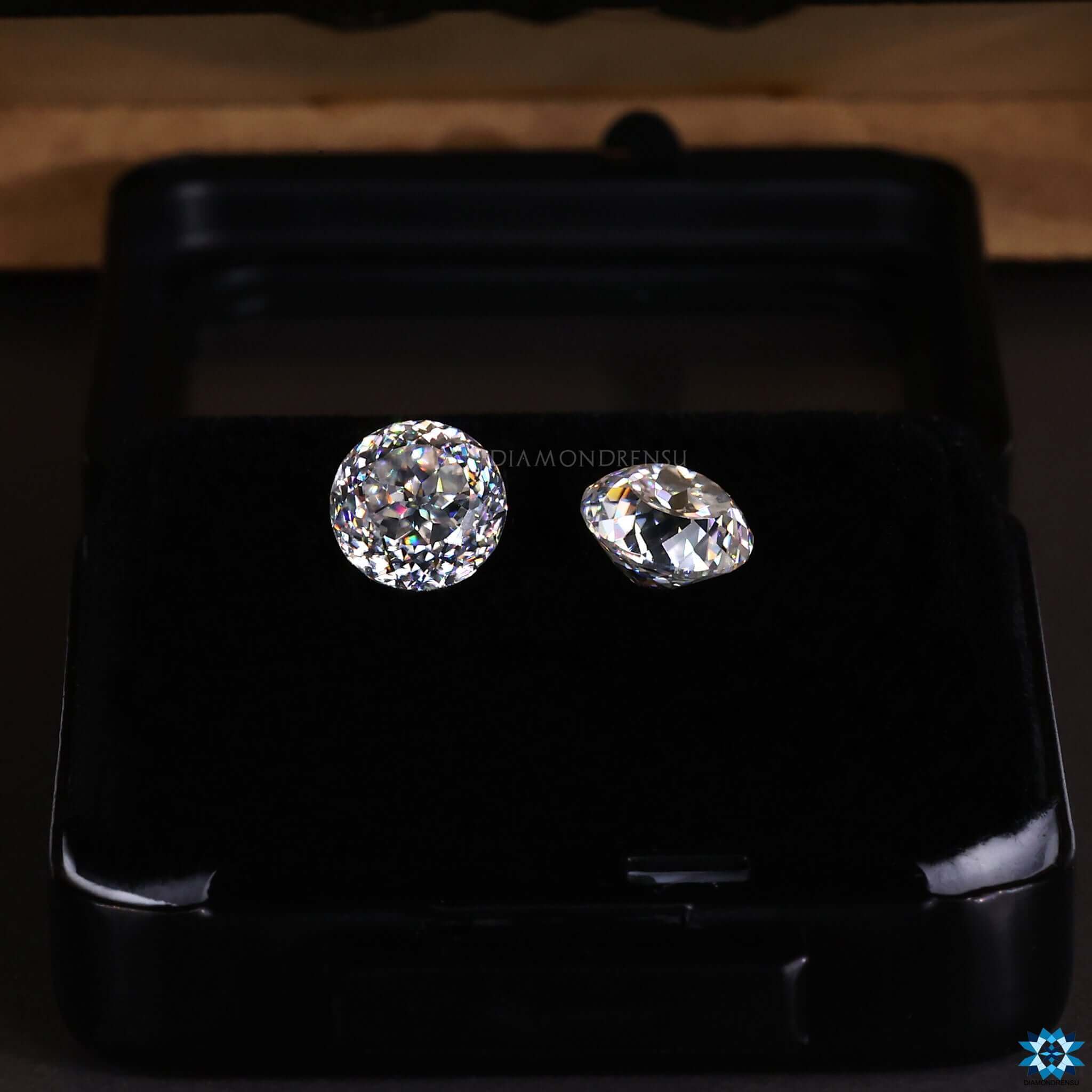 portuguese moissanite pair