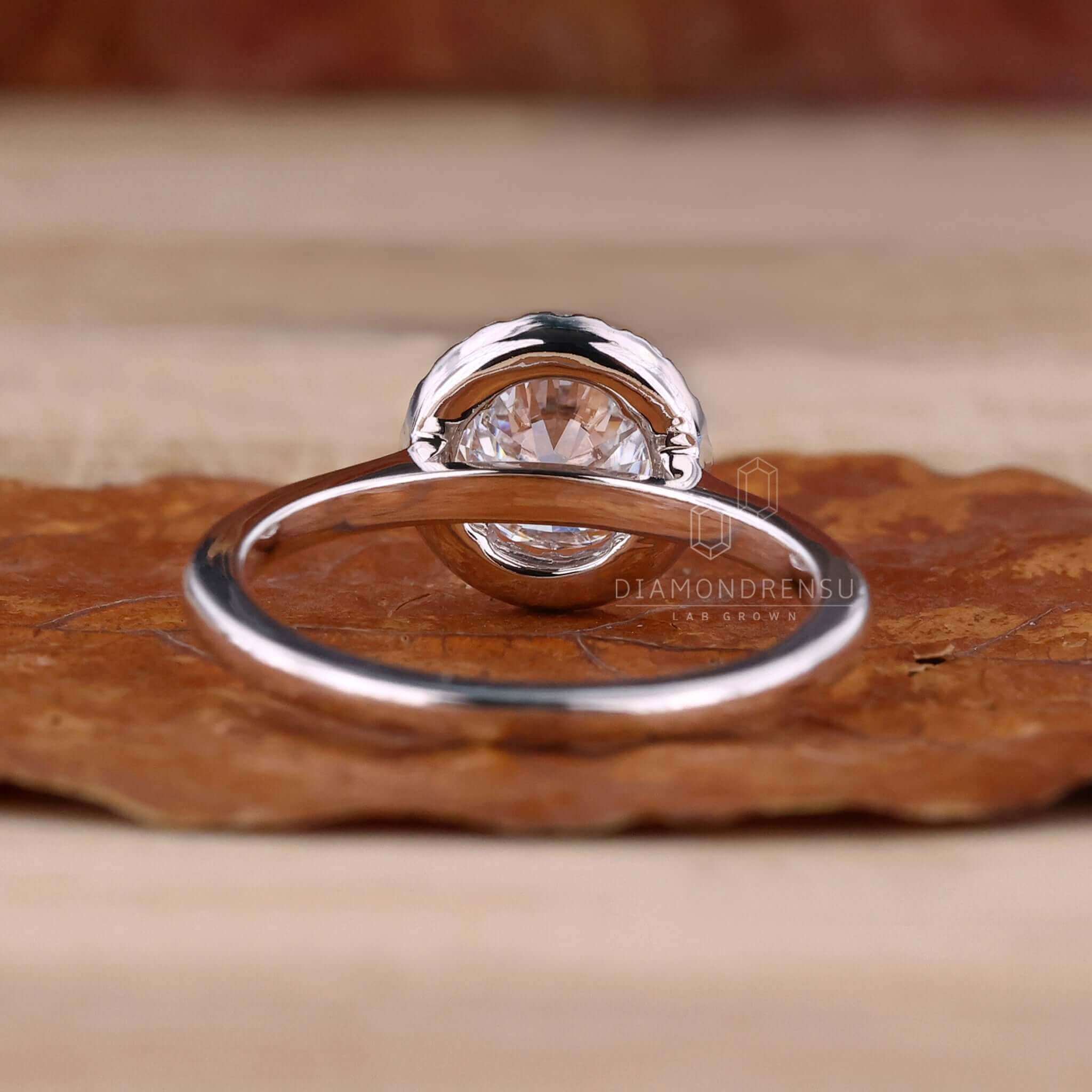 halo engagement ring