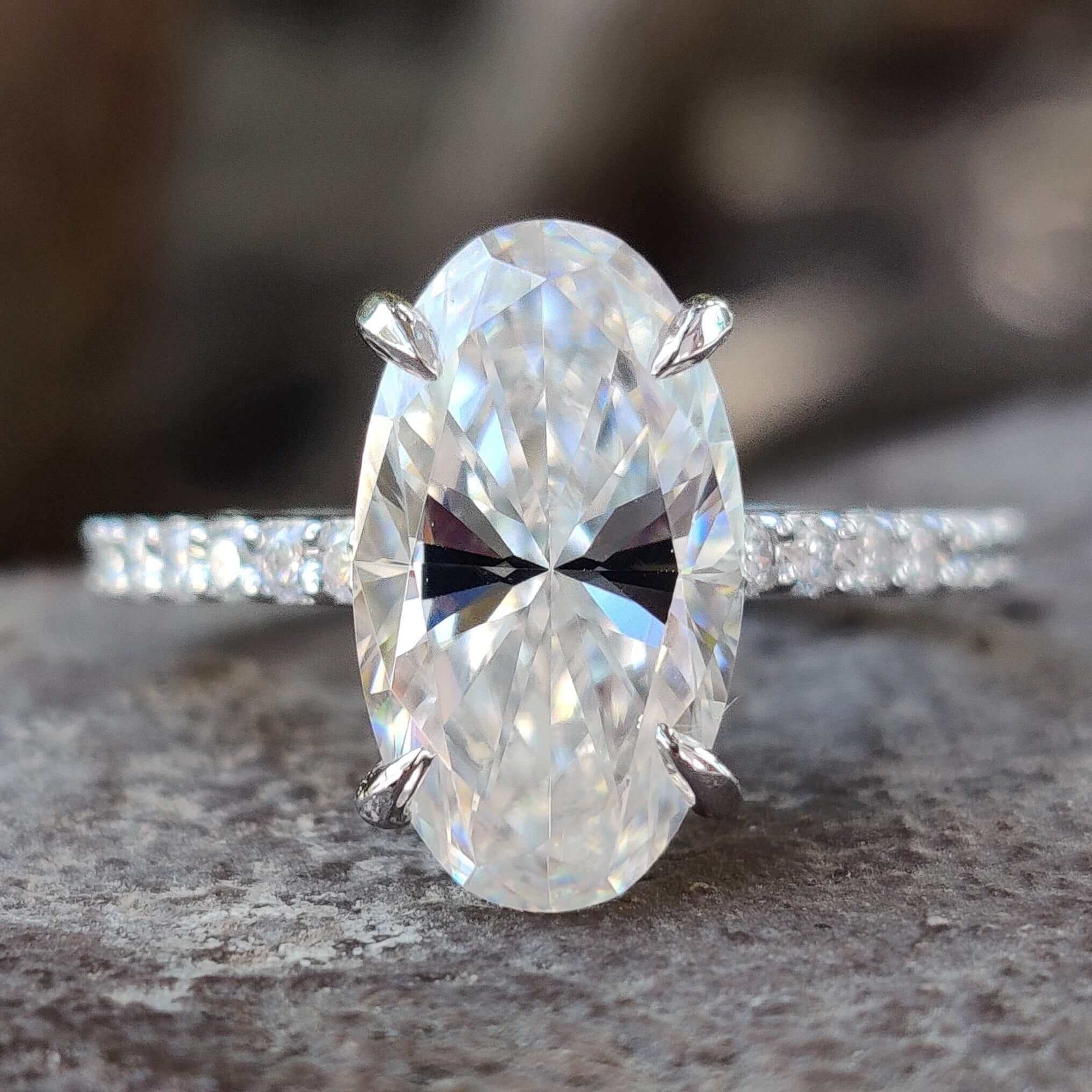 Diamondrensu moissanite