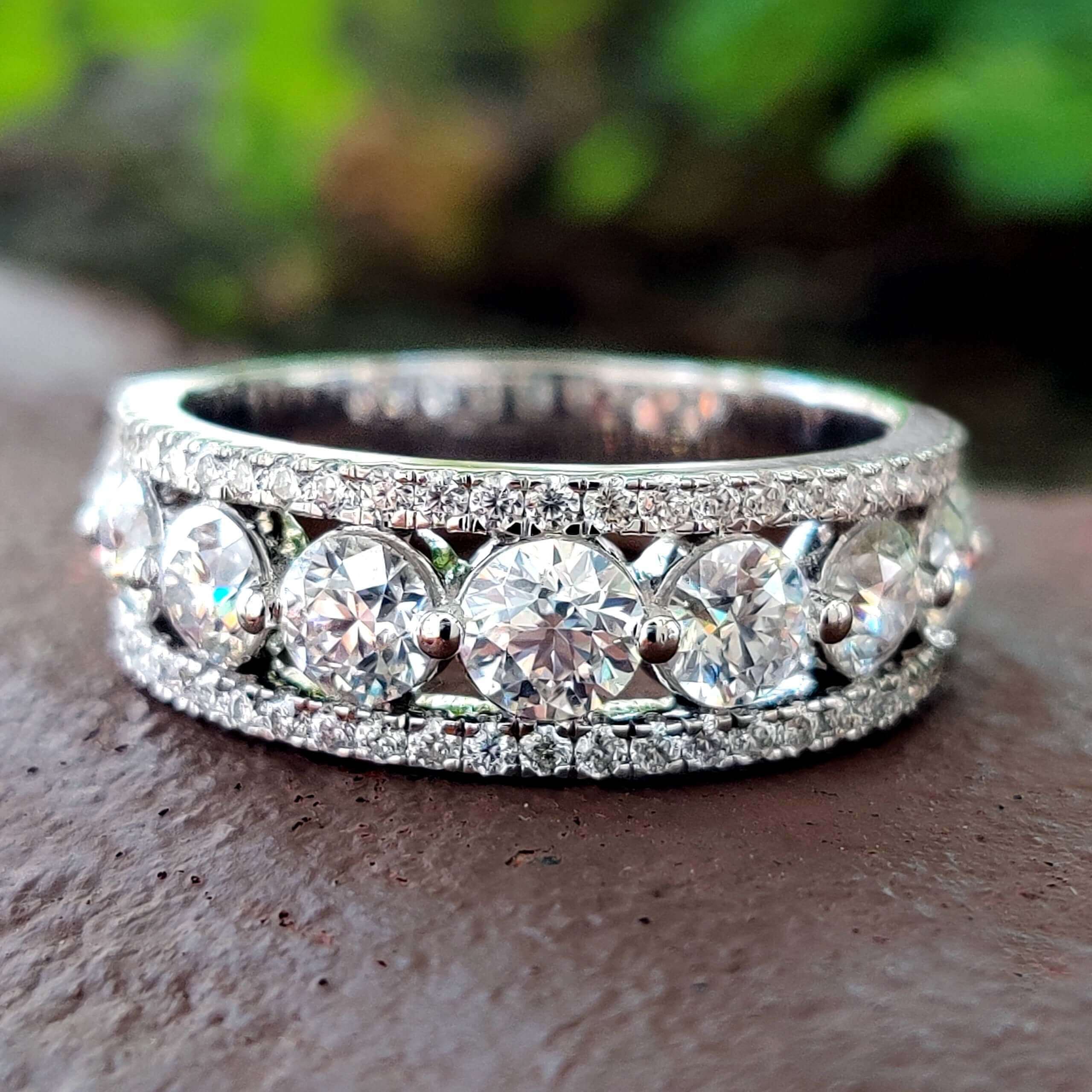 moissanite vs diamond - diamondrensu