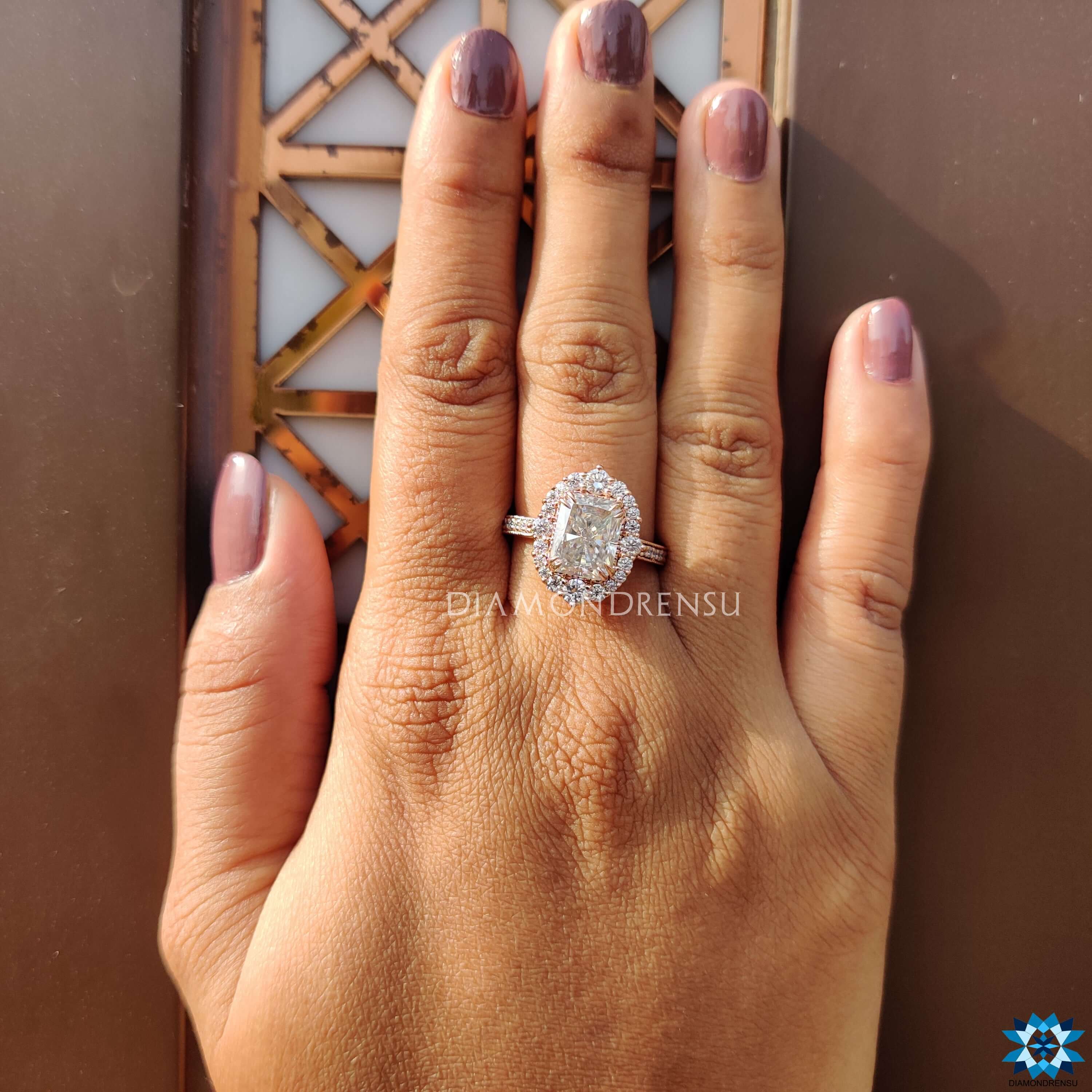 best moissanite engagement ring - diamondrensu