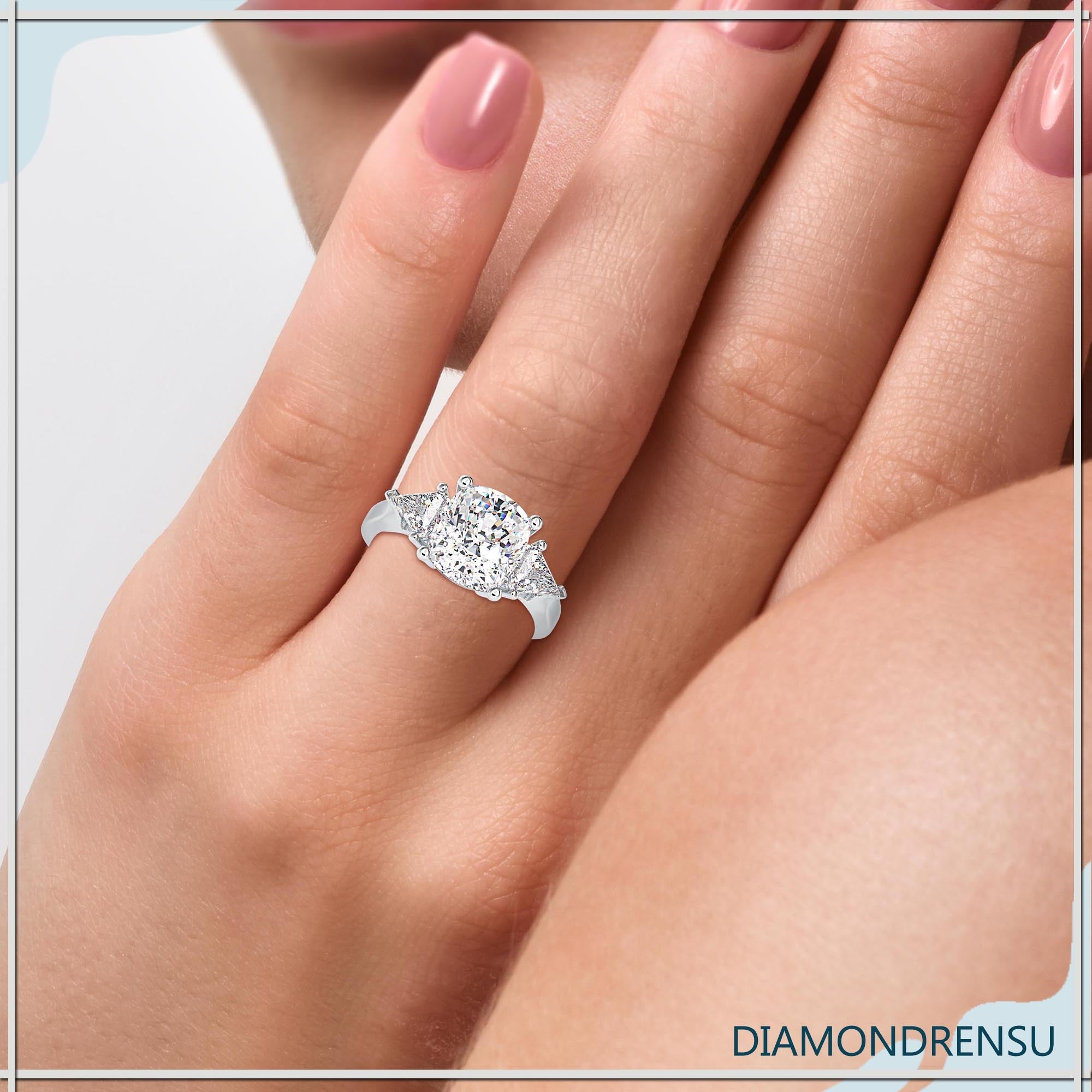 moissanite engagement rings - diamondrensu