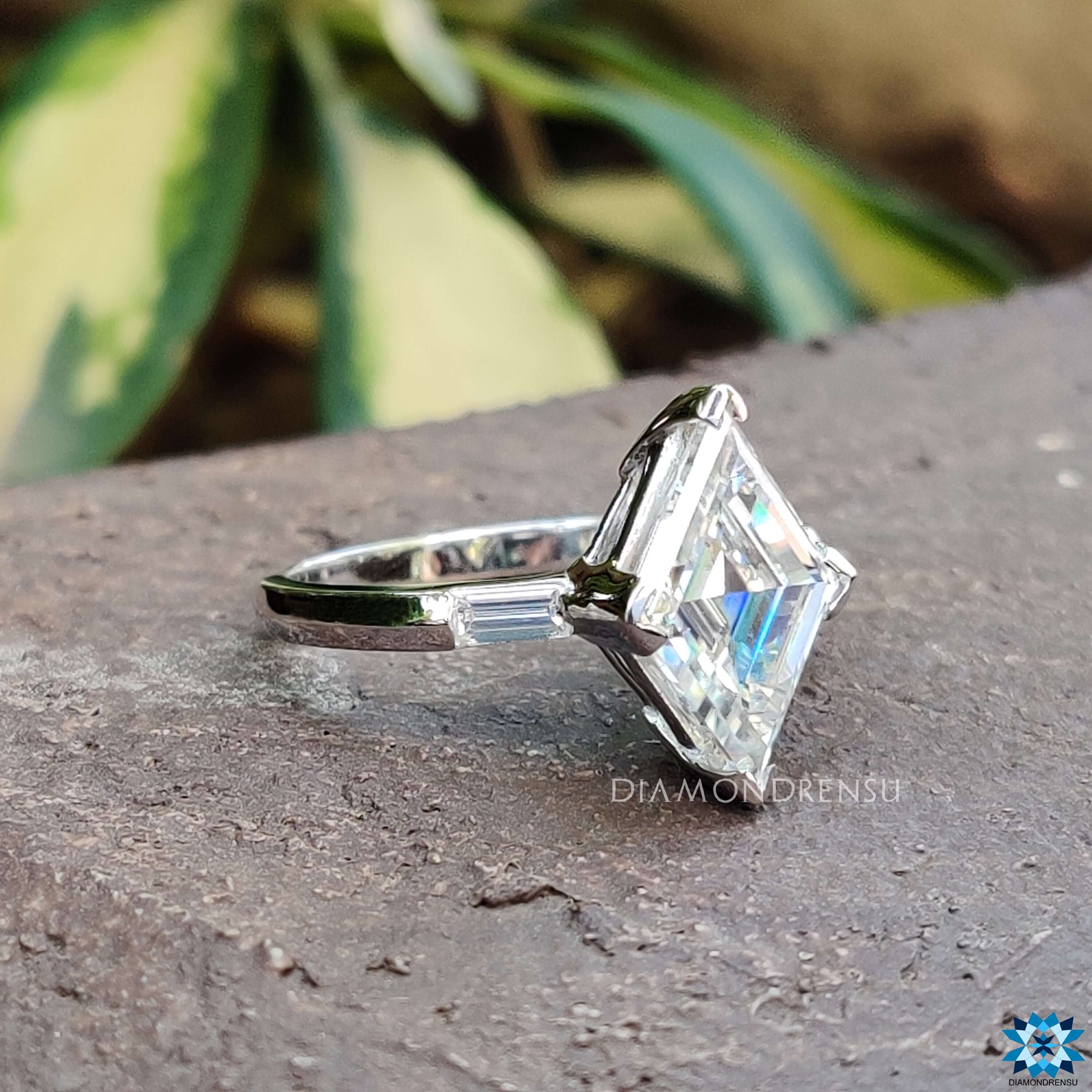 custom moissanite engagement ring - diamondrensu