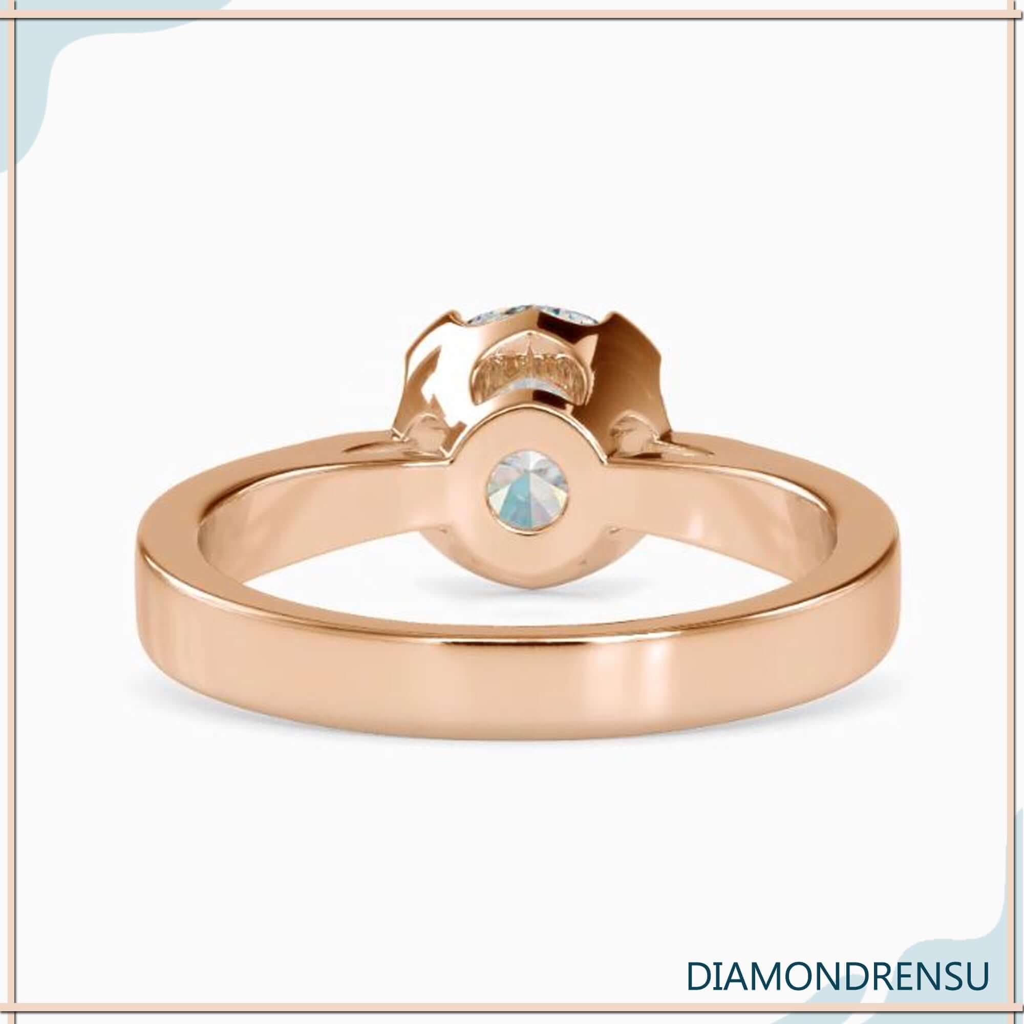 Diamondrensu engagement ring, crafted with a handmade touch.