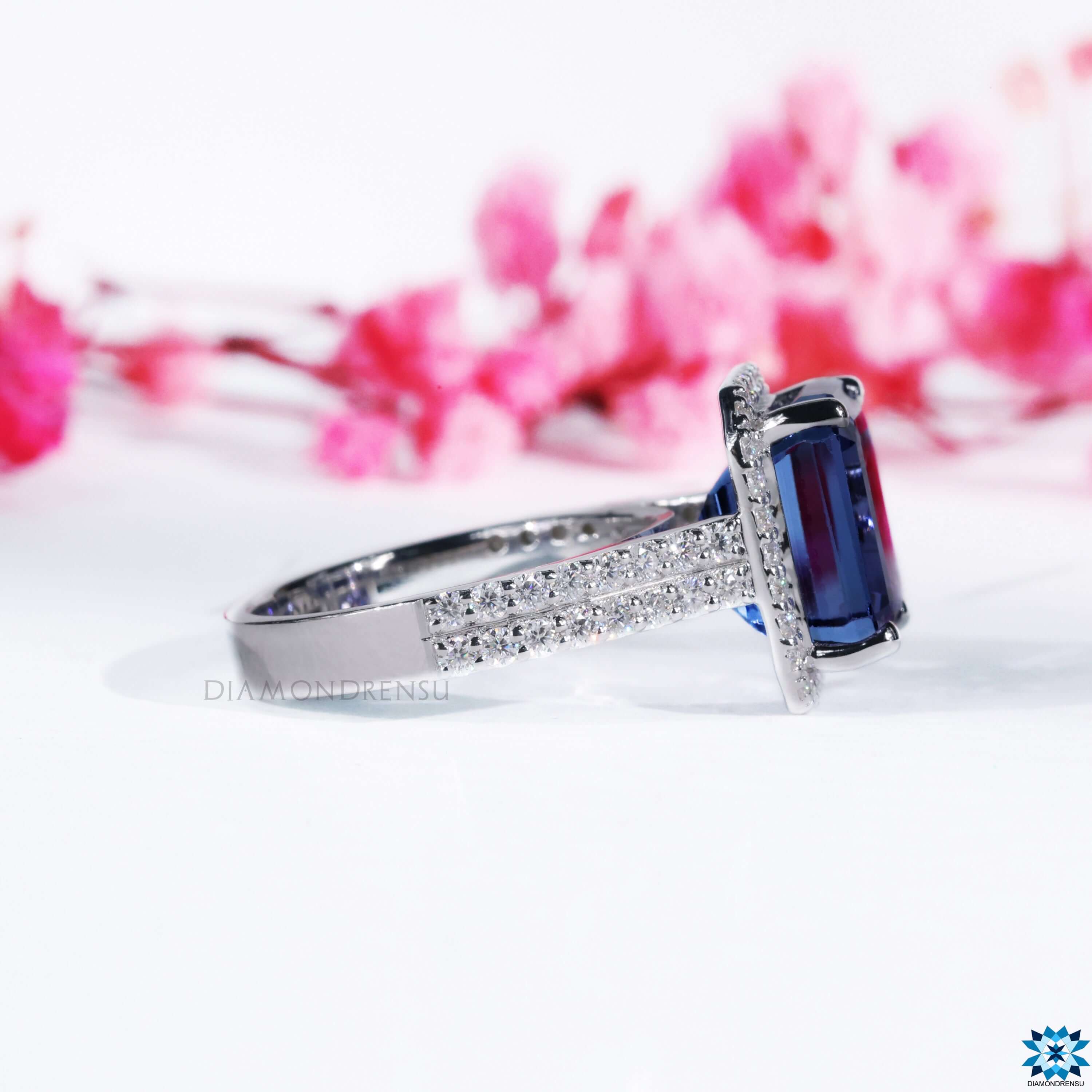 emerald cut gemstone ring - diamondrensu