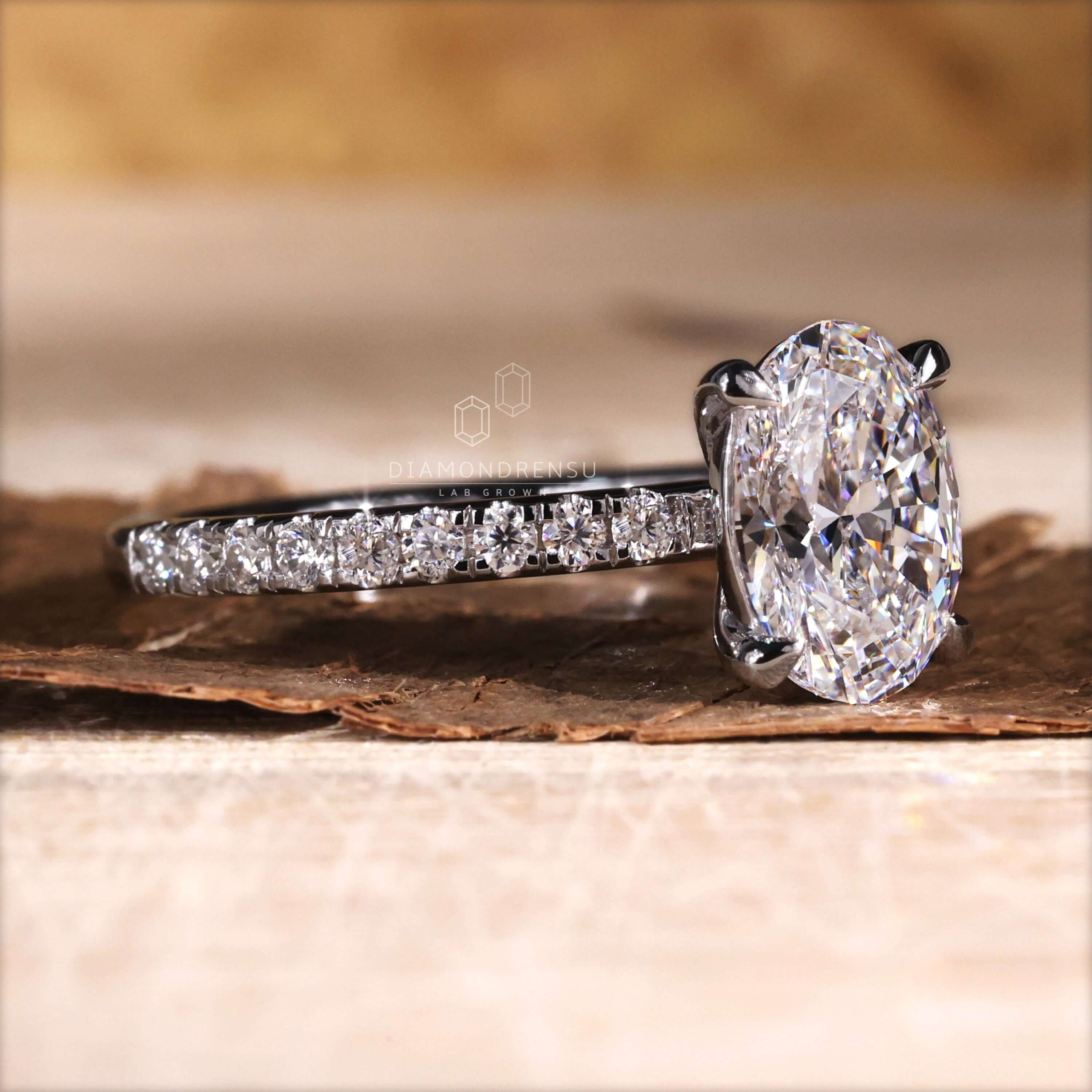 diamond engagement ring