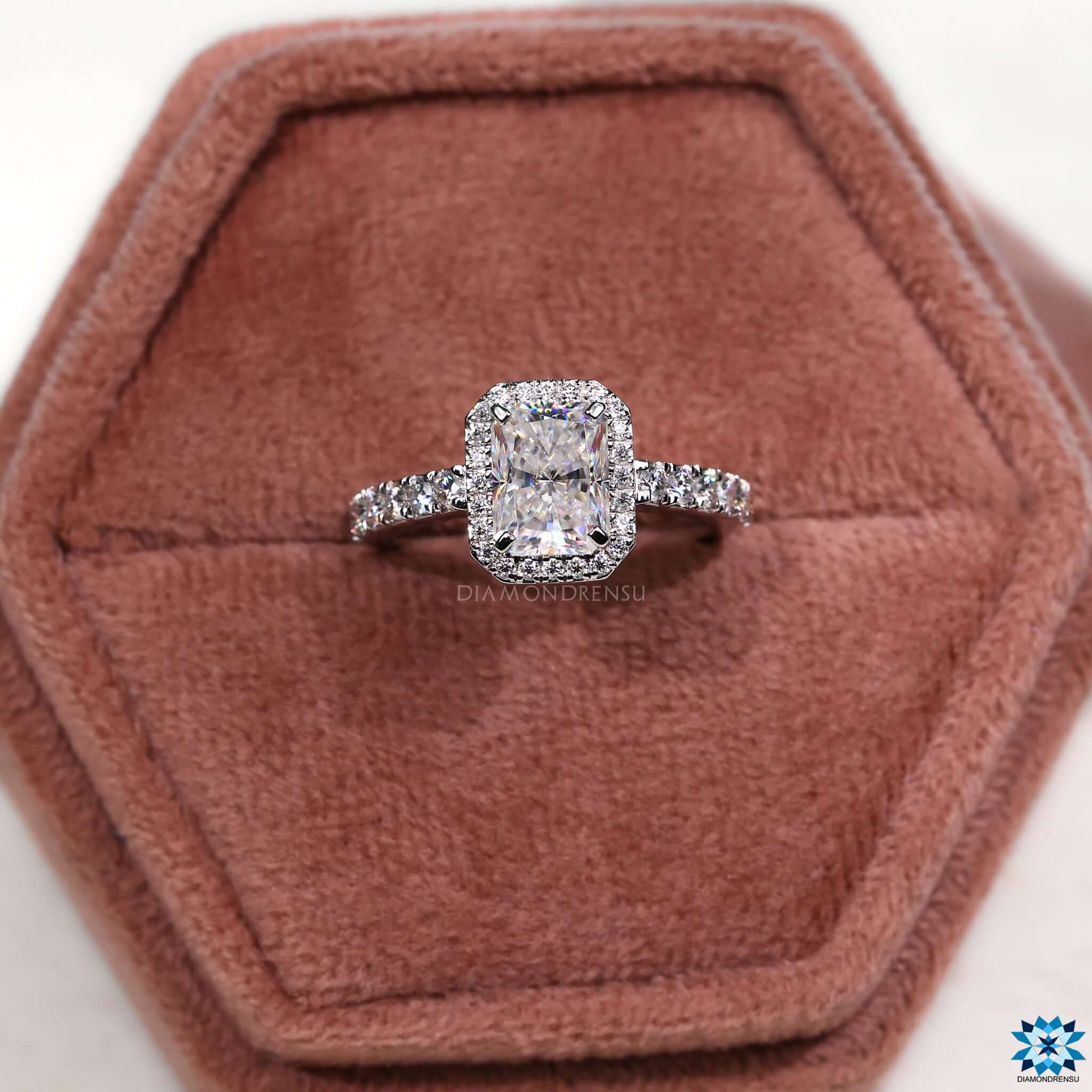 moissanite wedding ring - diamondrensu