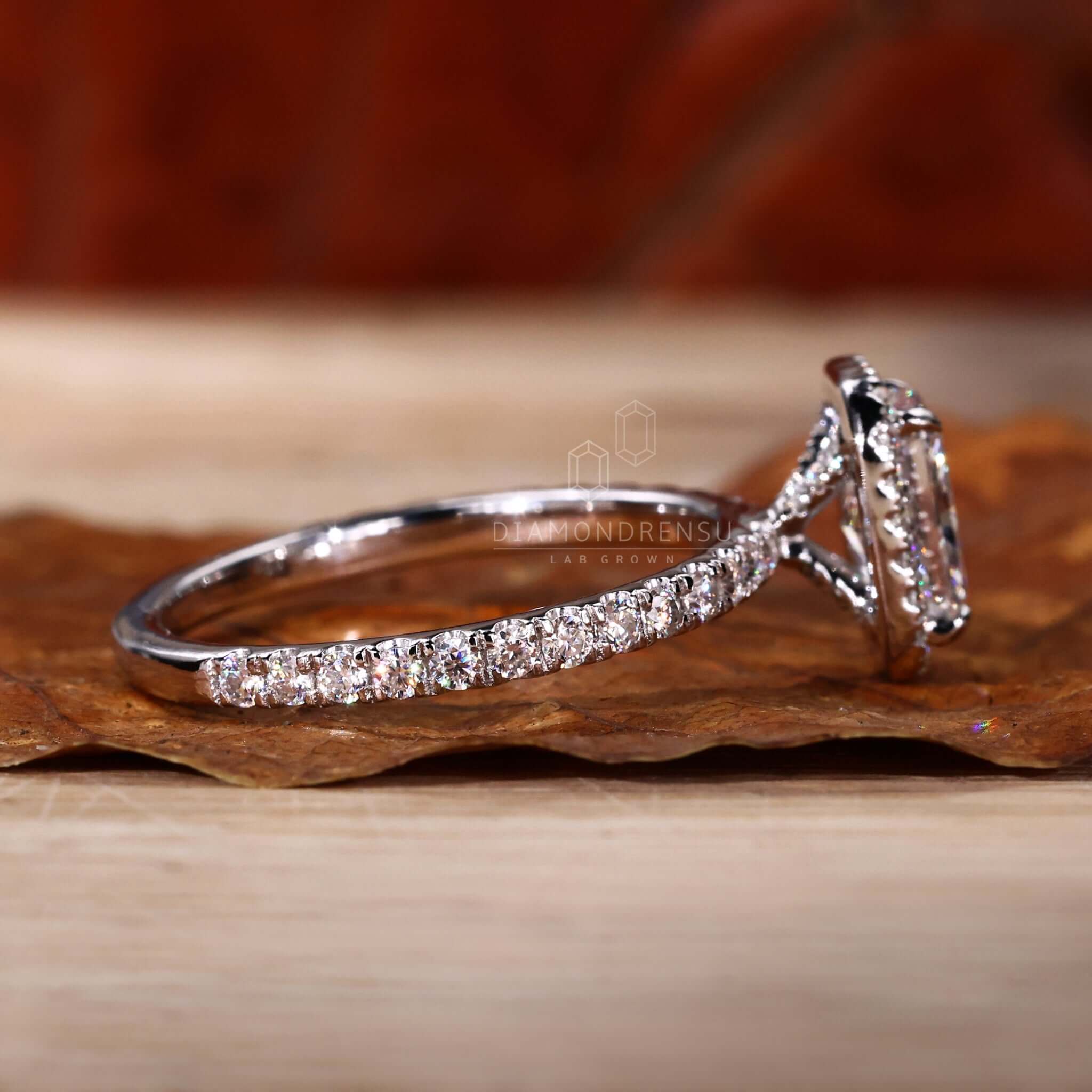 diamond engagement ring