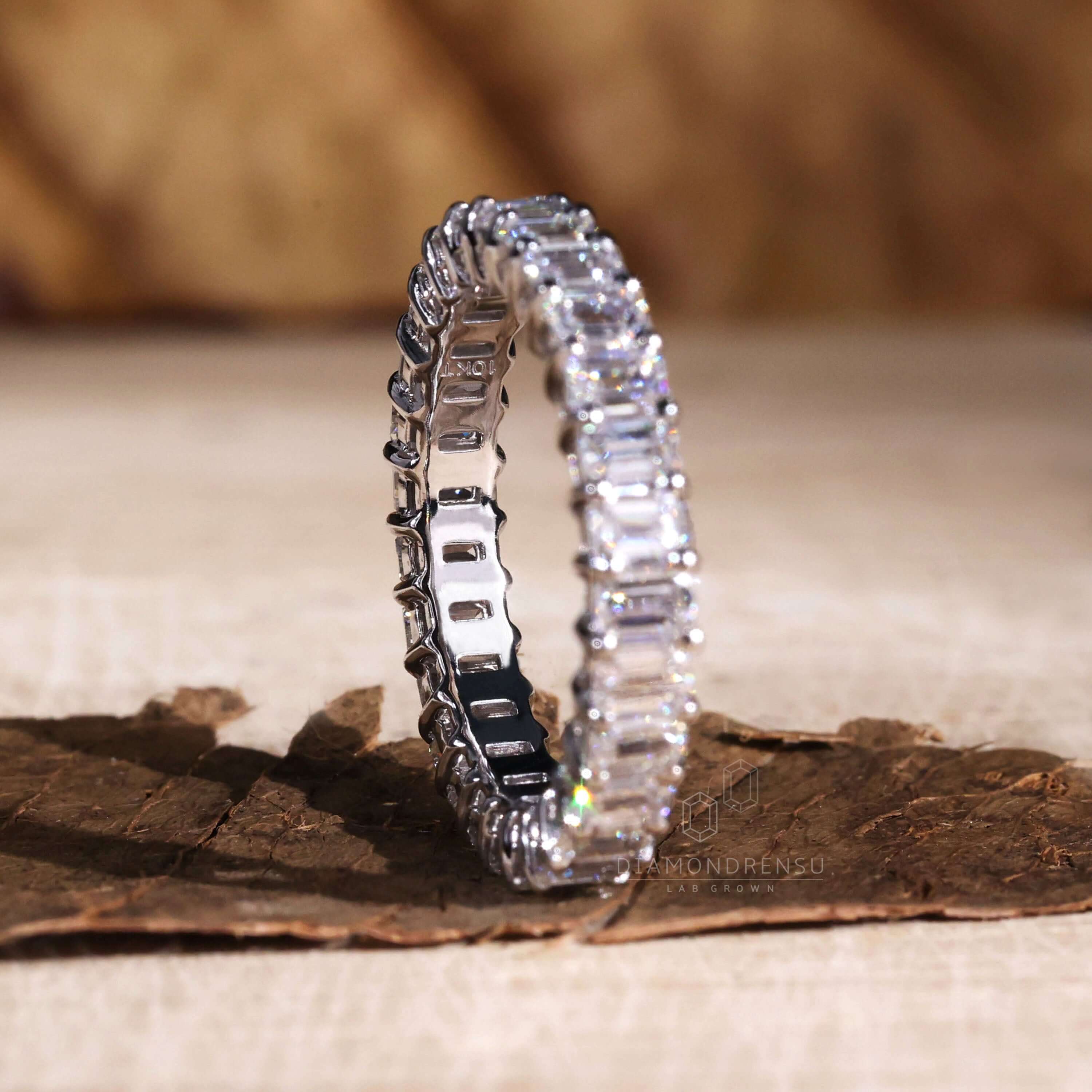 emerald cut diamond eternity band