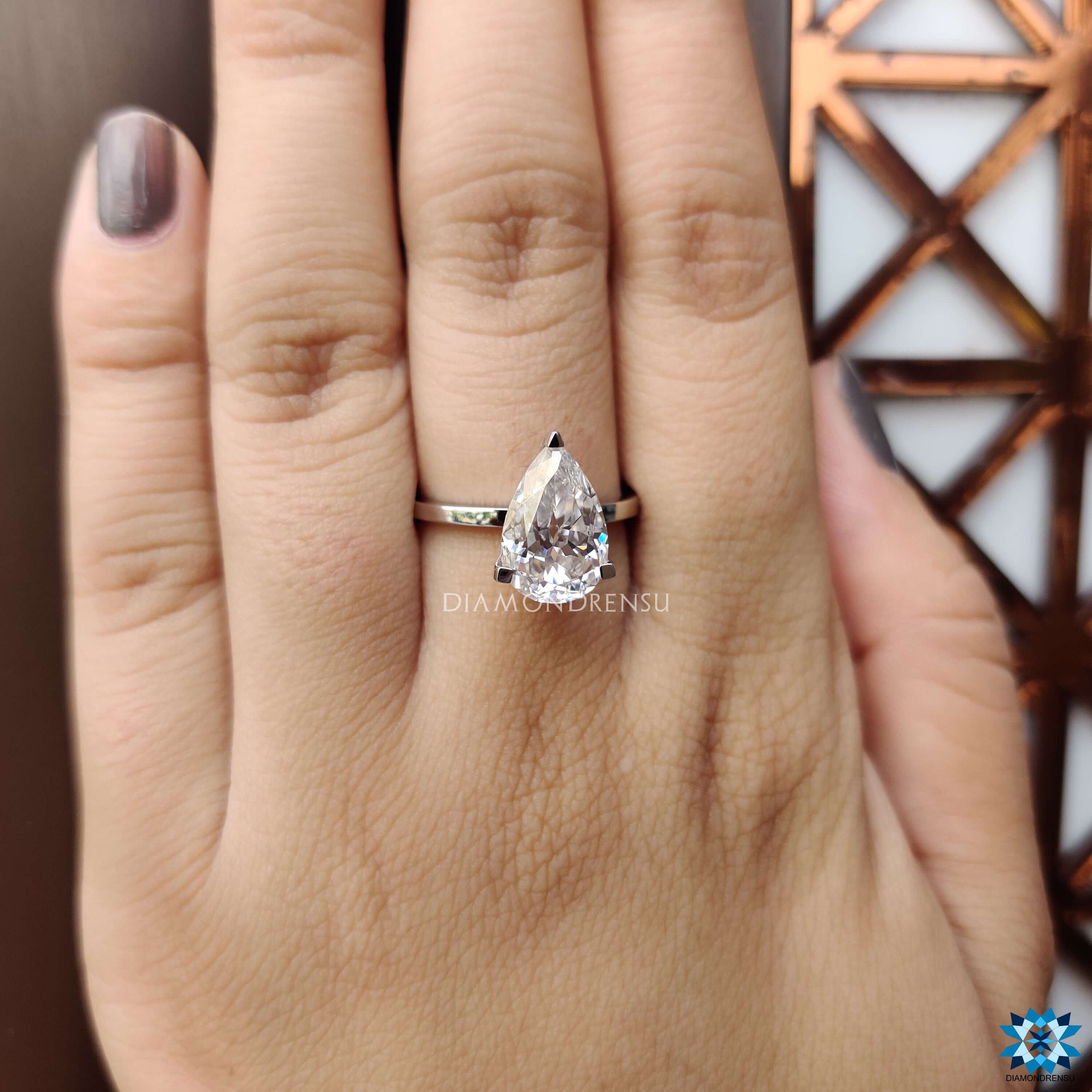 custom moissanite rings - diamondrensu