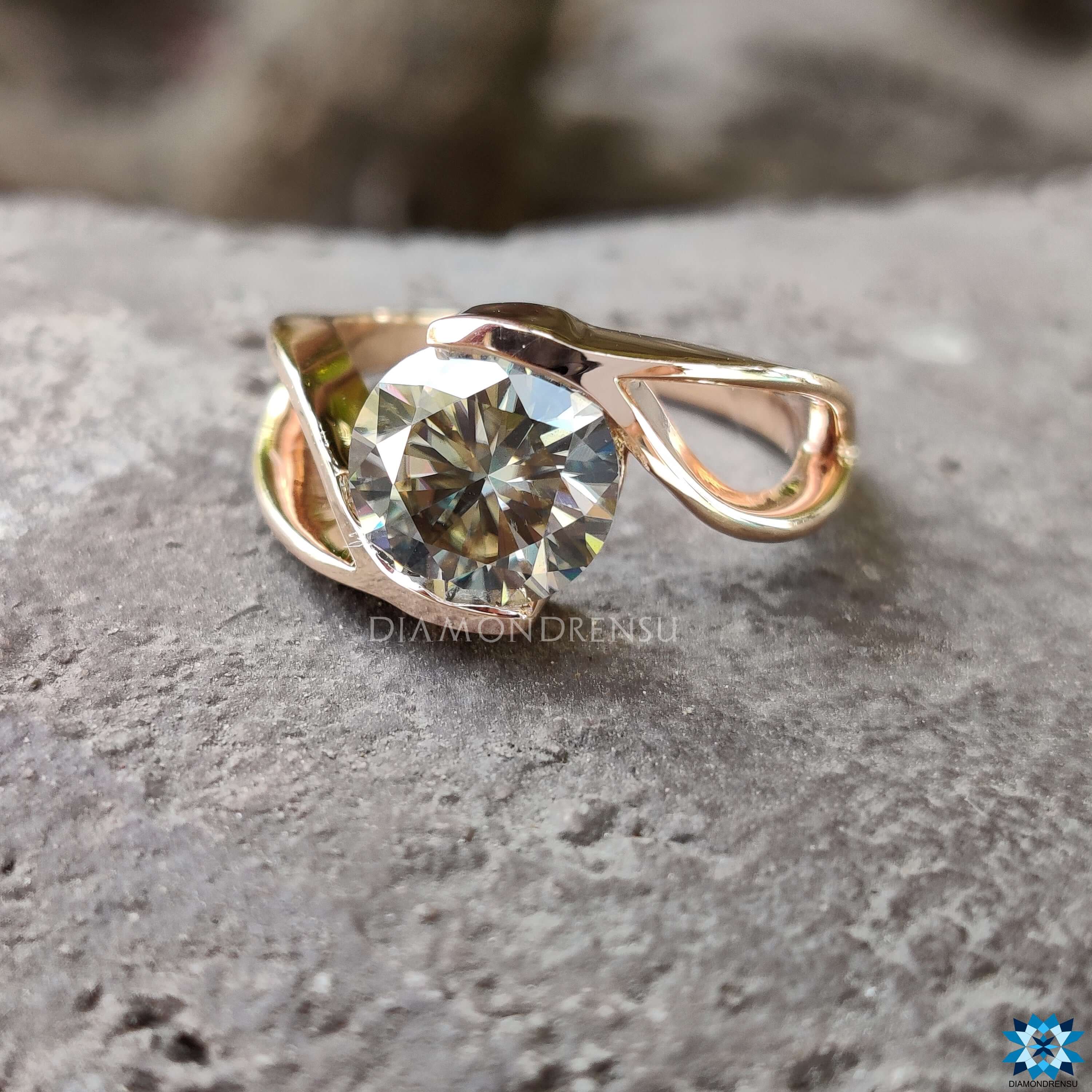 moissanite solitaire ring - diamondrensu