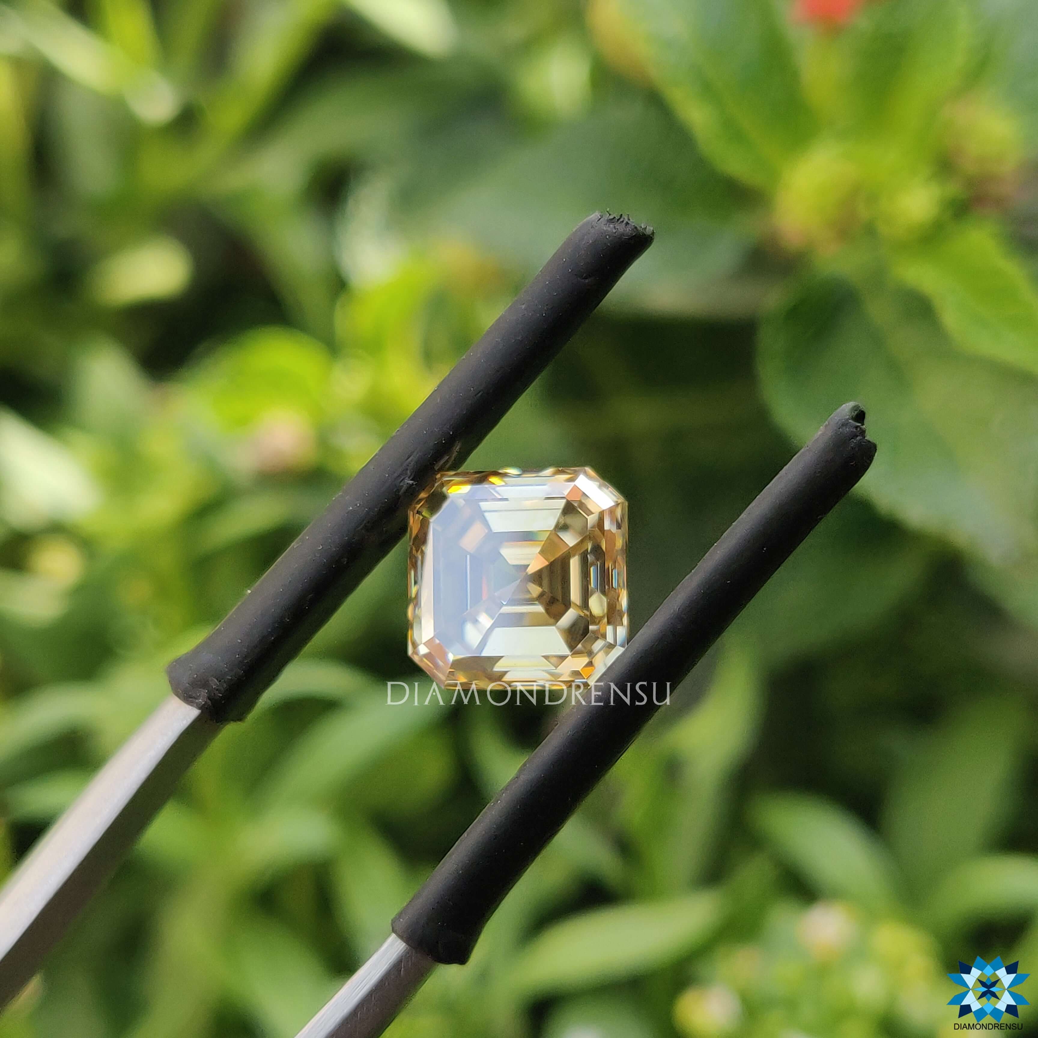 fancy colored moissanite - diamondrensu