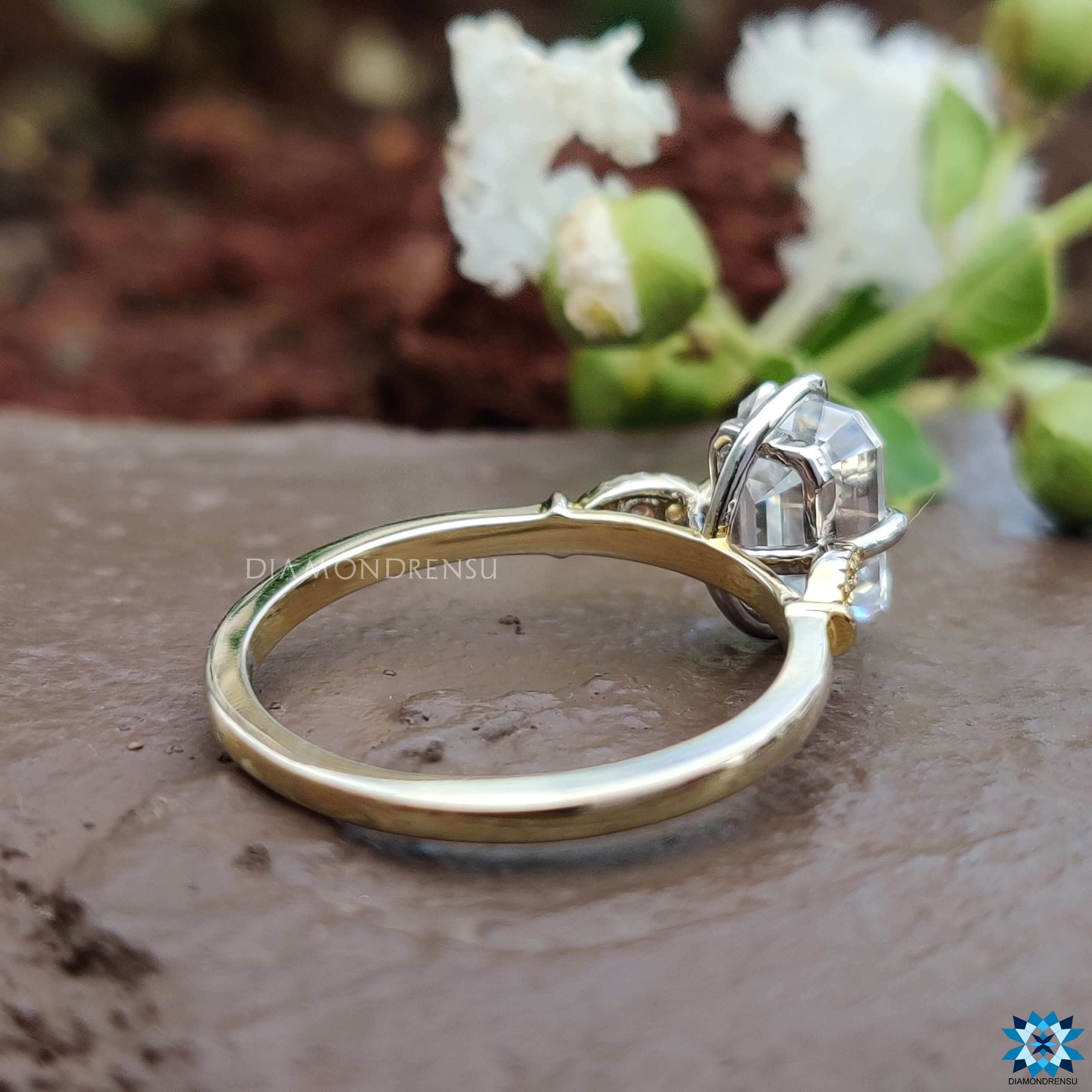 two tone engagement ring - diamondrensu