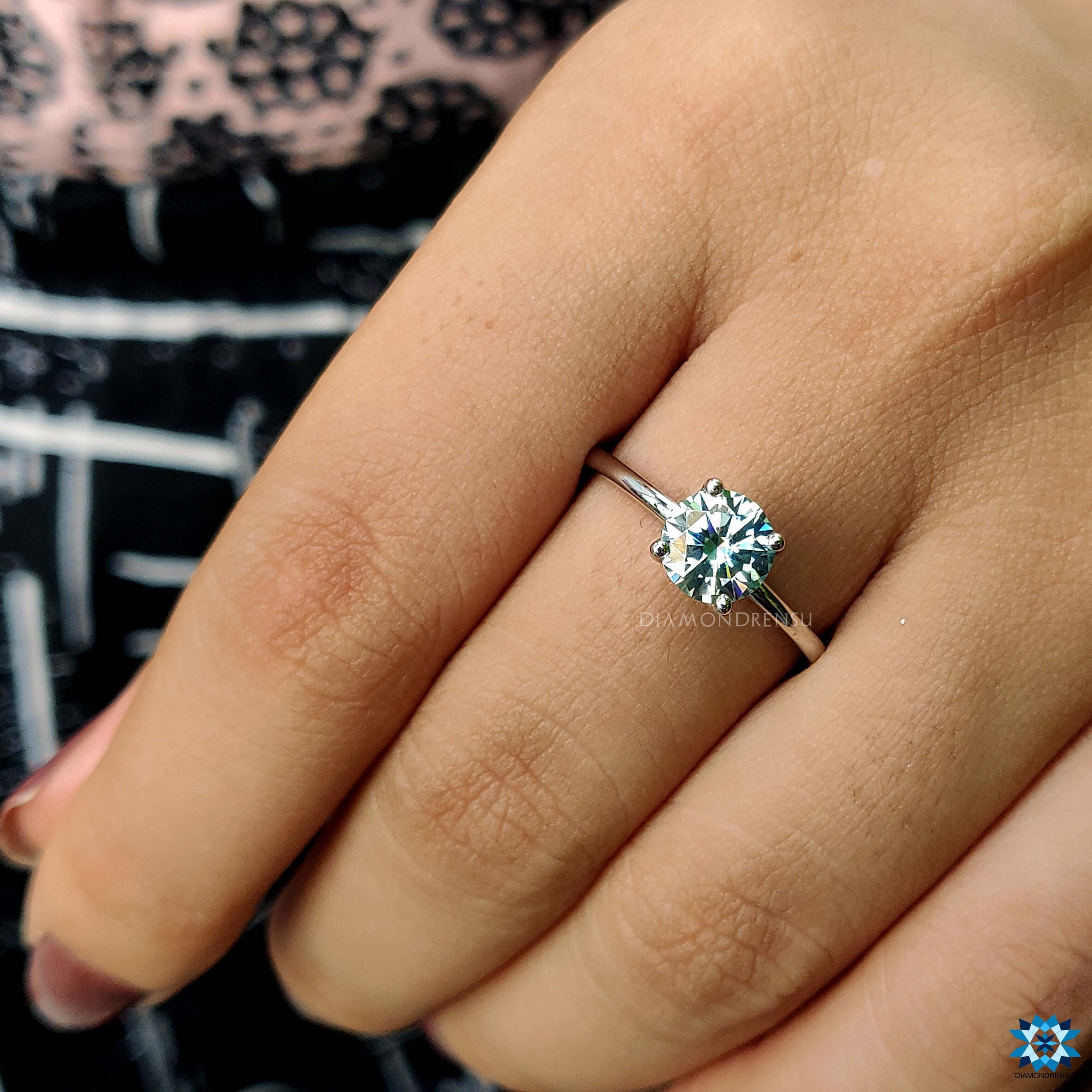 moissanite rings - diamondrensu