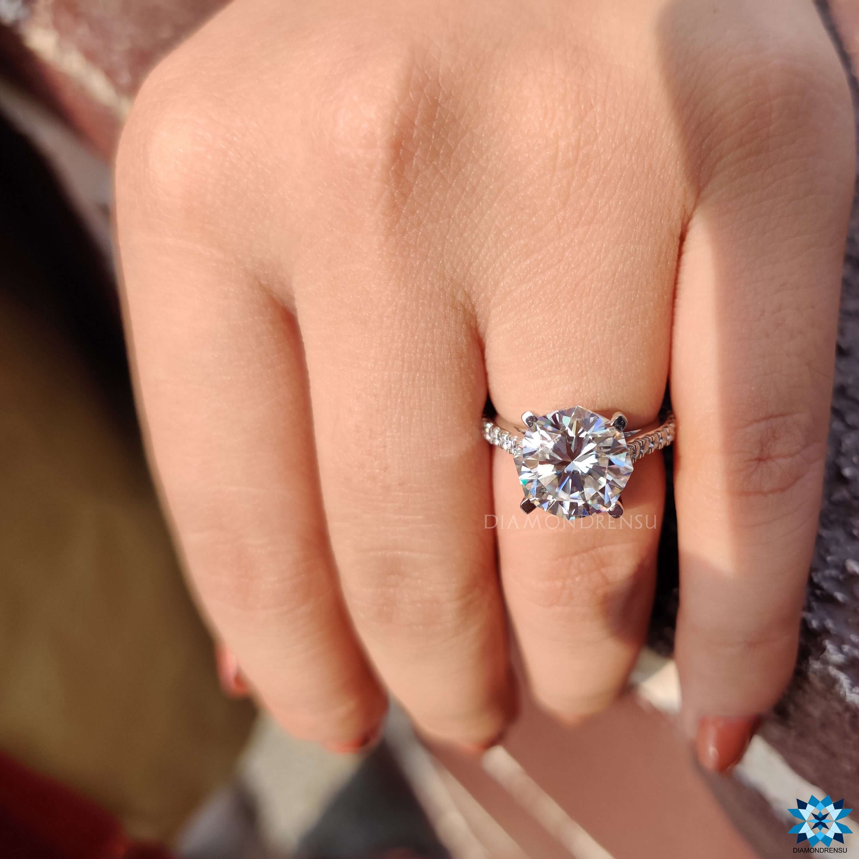 moissanite engagement rings - diamondrensu