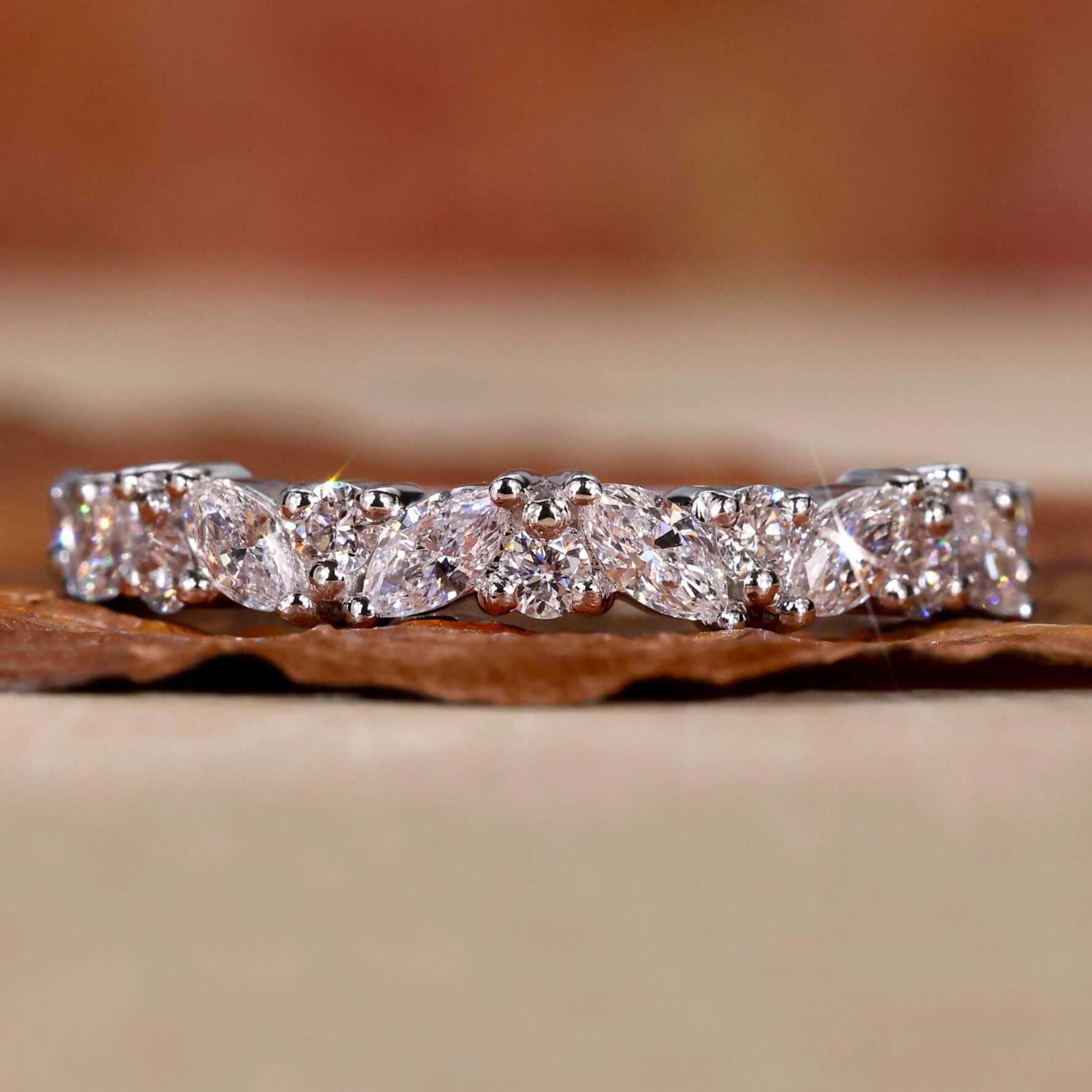 lab grown diamond band