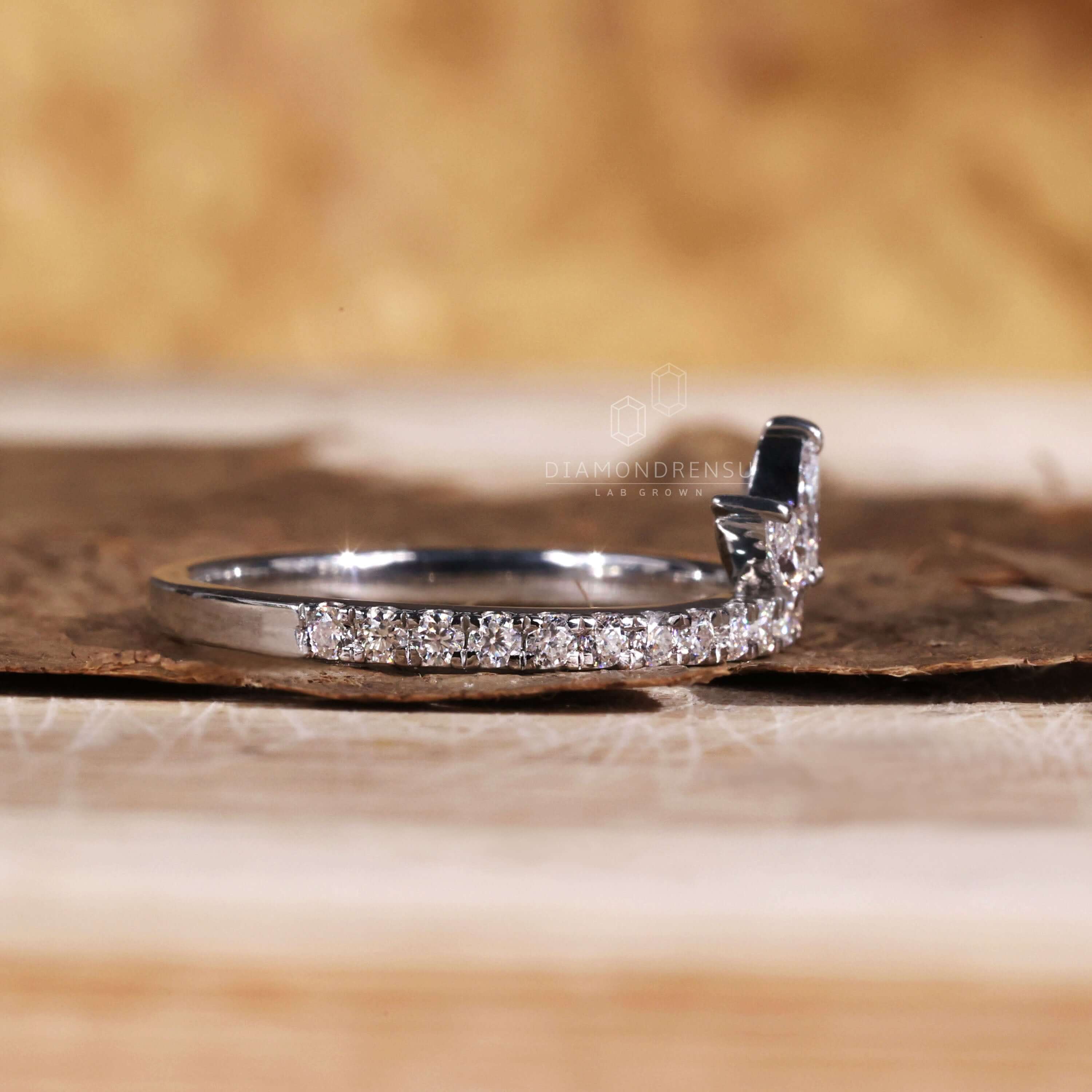 lab grown diamond wedding band - diamondrensu