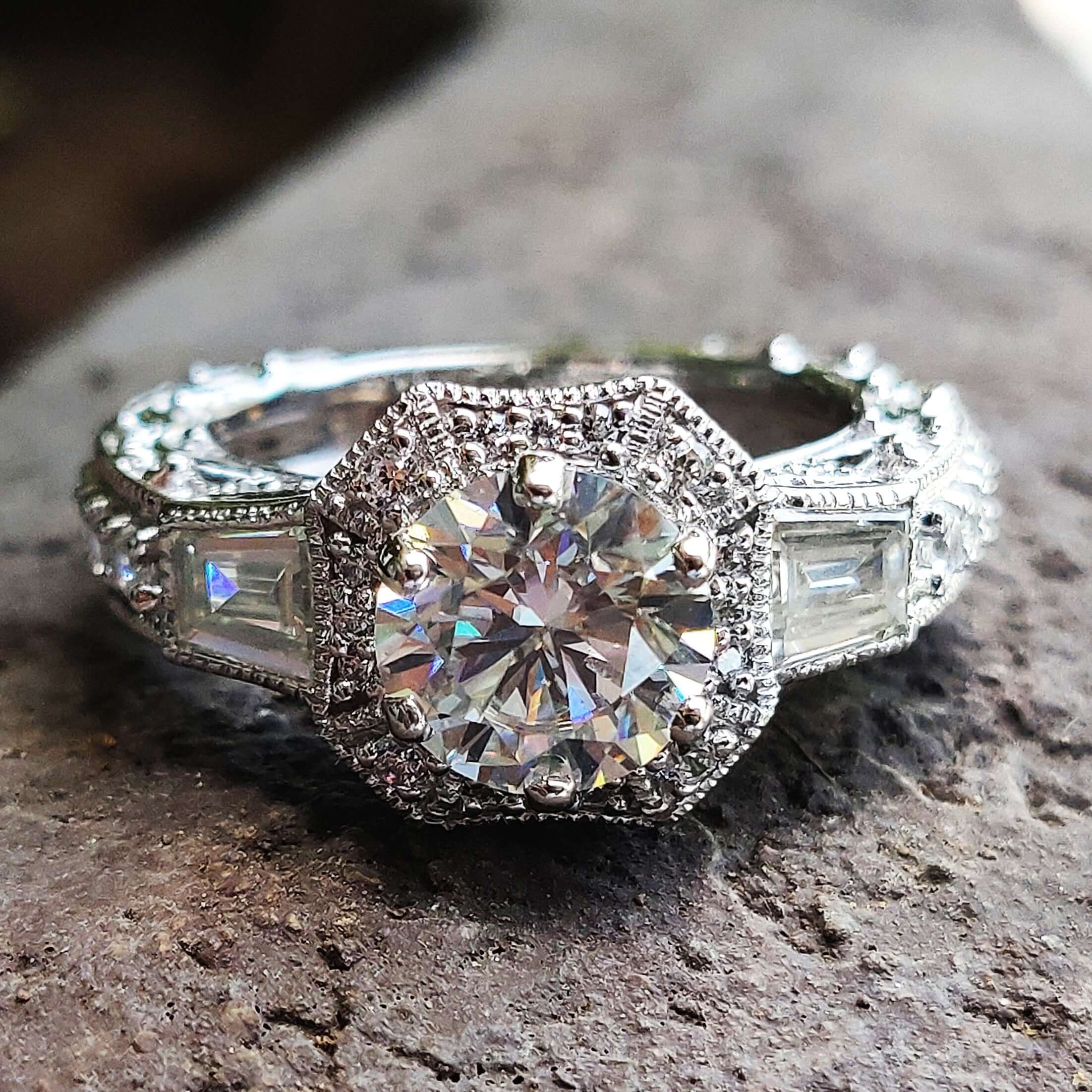 moissanite vs diamond - diamondrensu