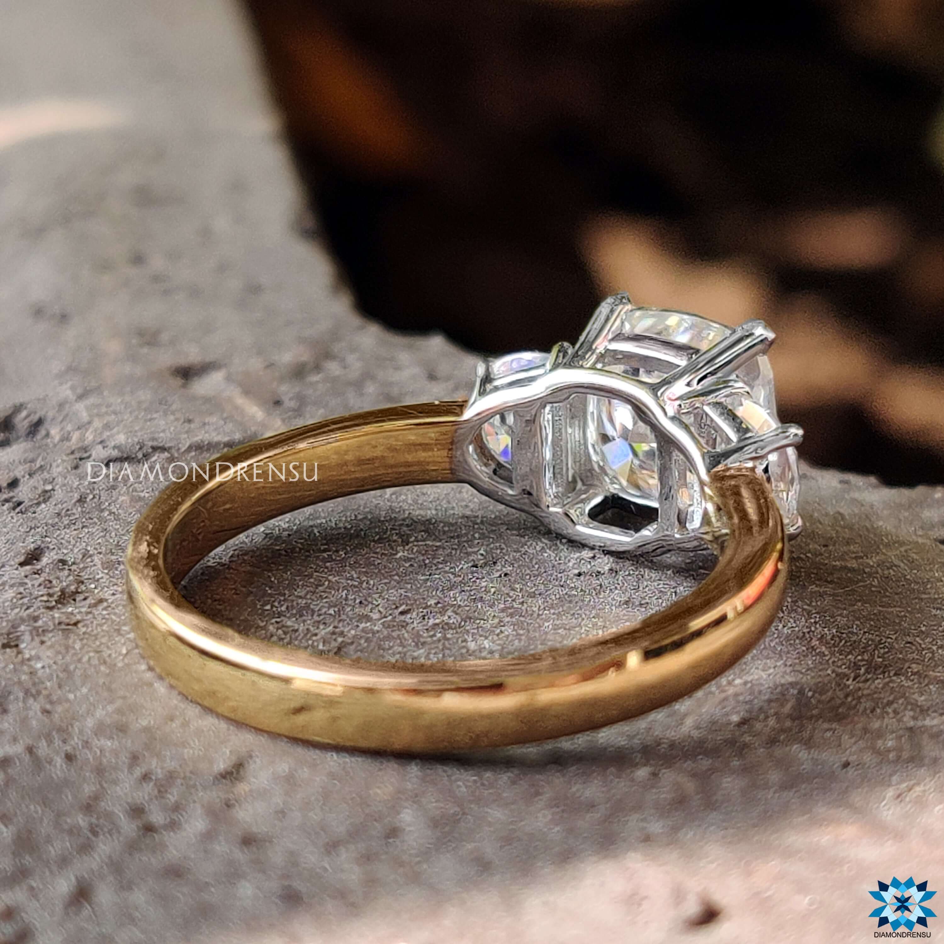 moissanite rings - diamondrensu