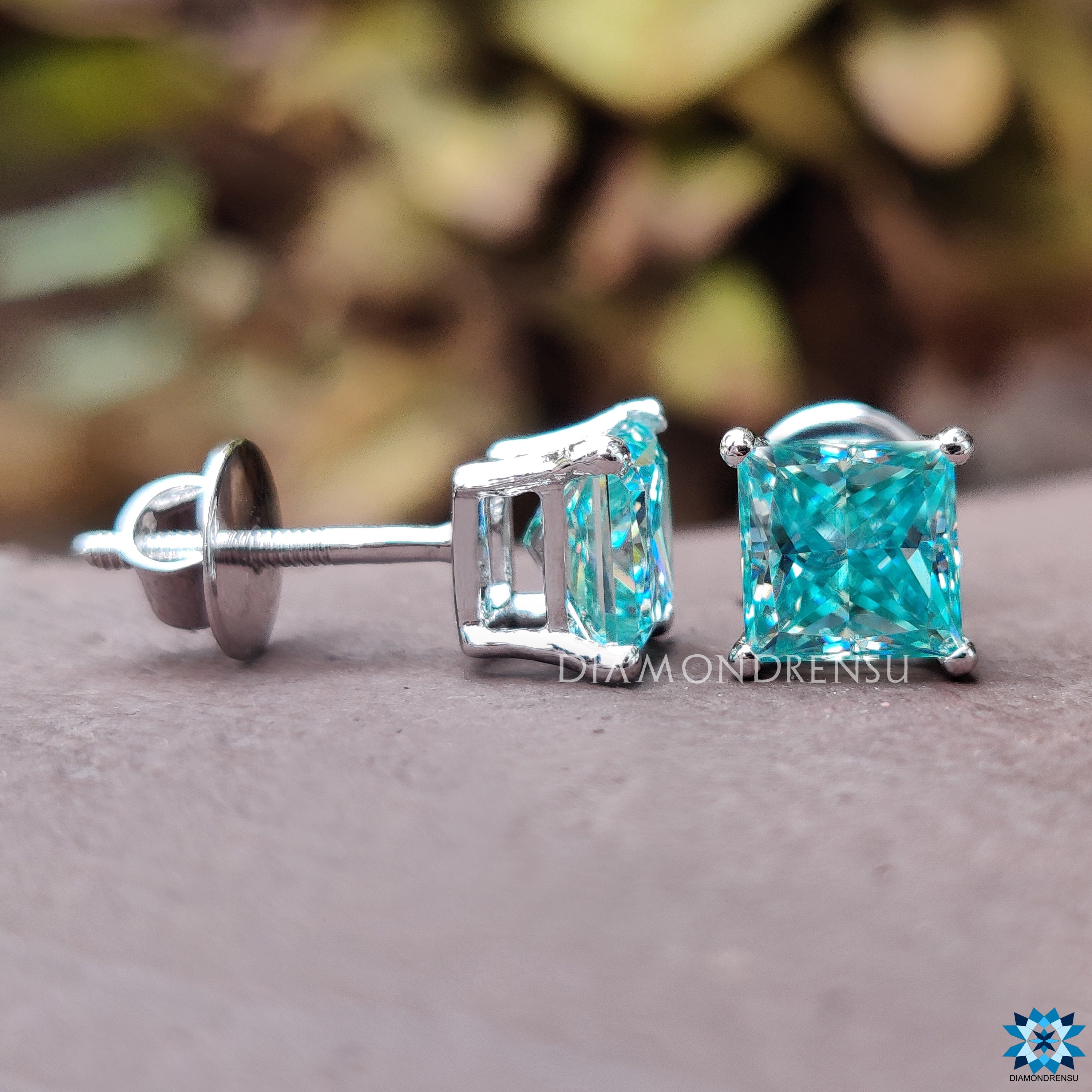 stud earrings - diamondrensu