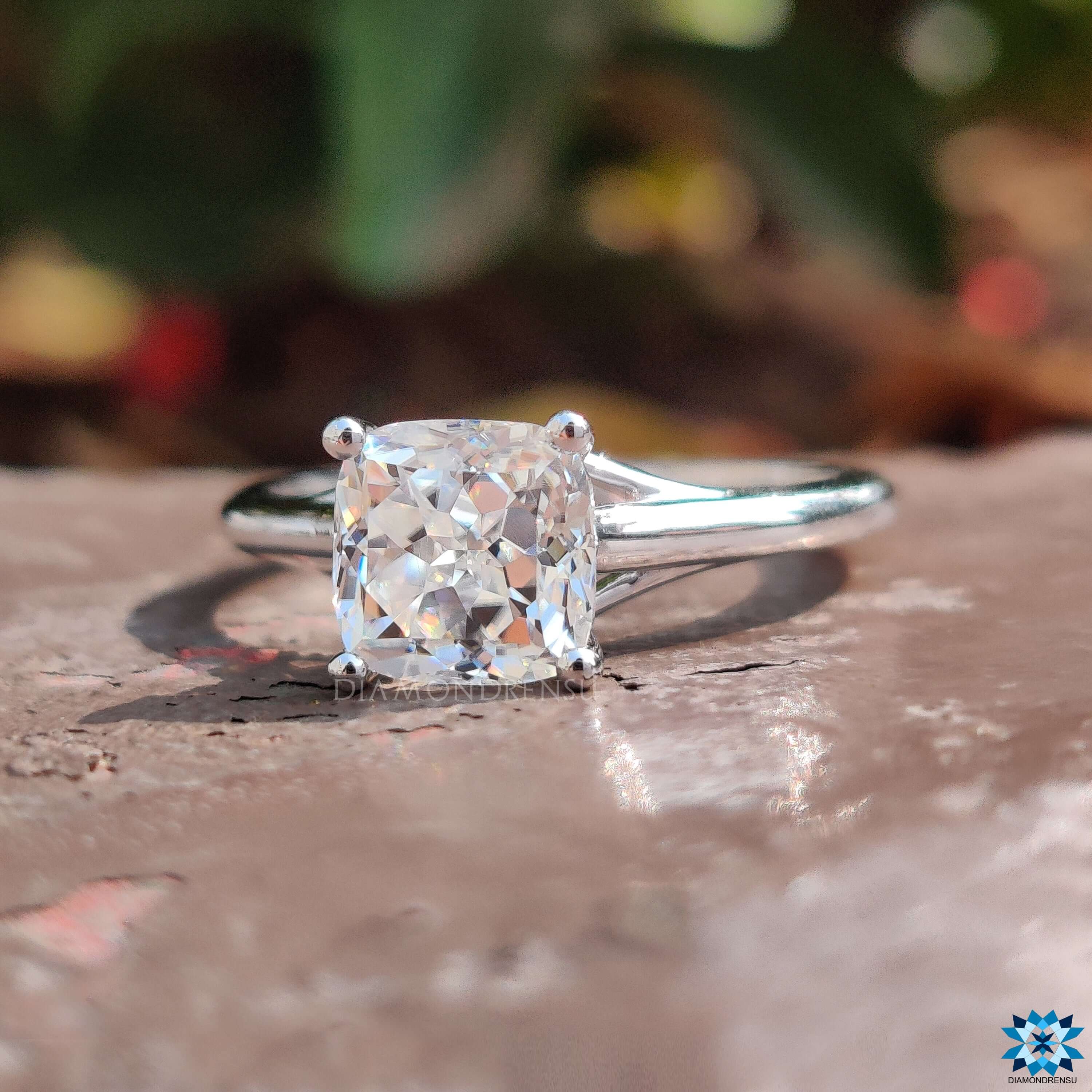 moissanite engagement ring - diamondrensu