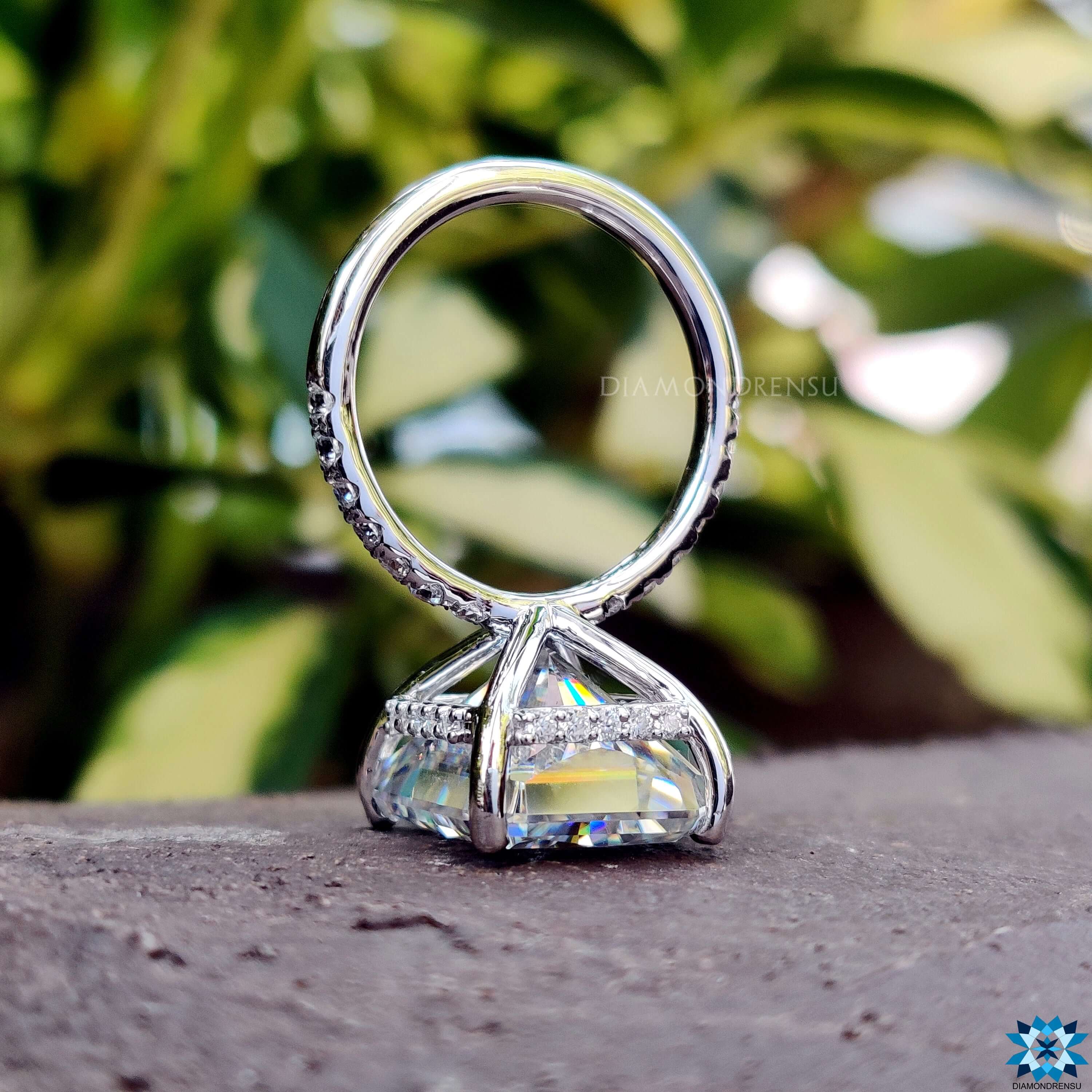 custom moissanite engagement ring - diamondrensu