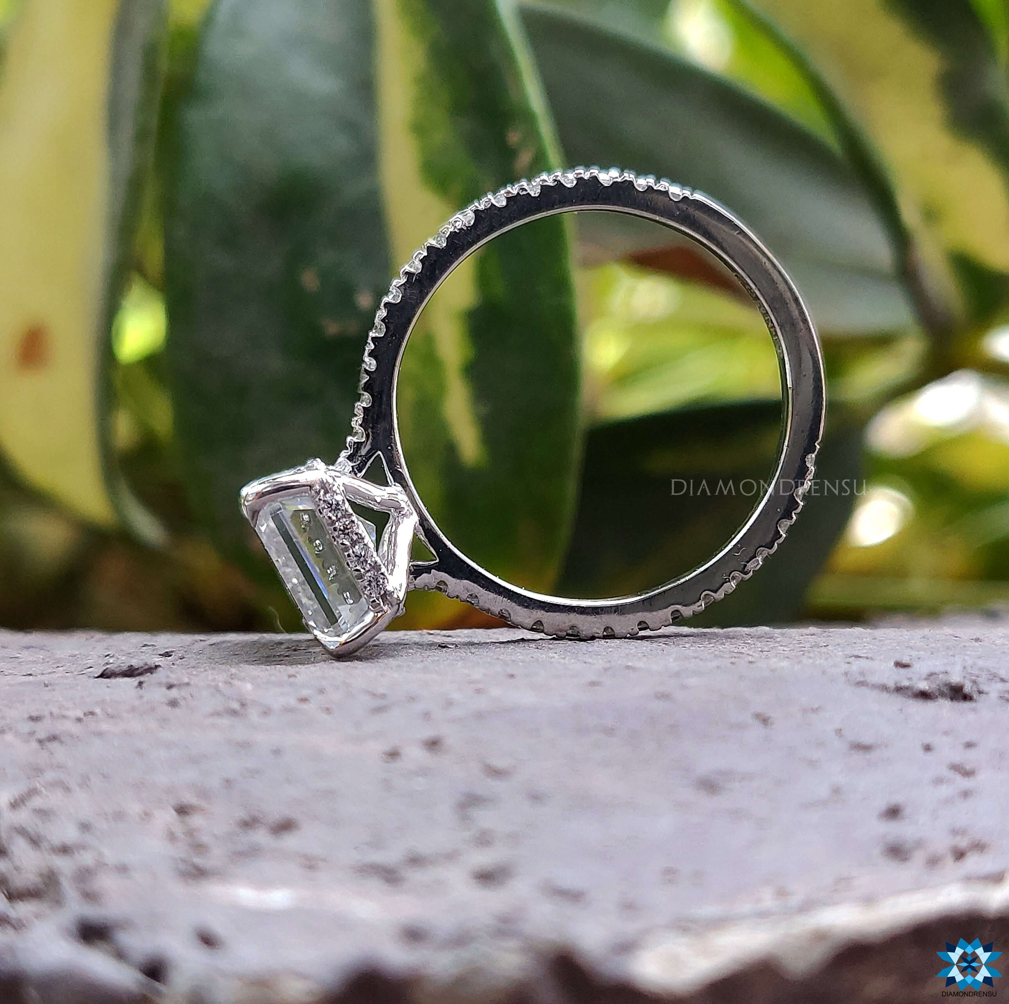 moissanite wedding ring - diamondrensu