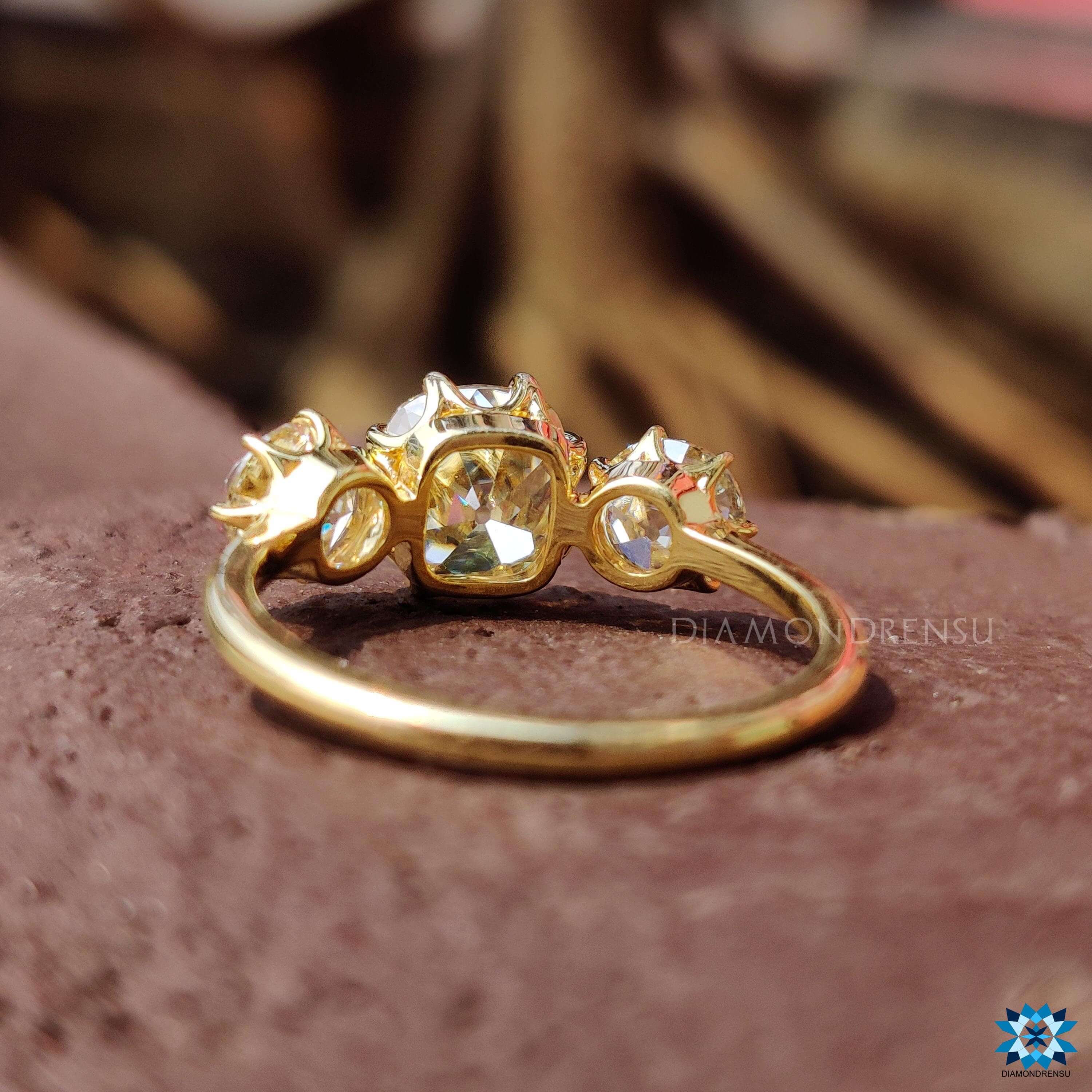 custom engagement rings - diamondrensu