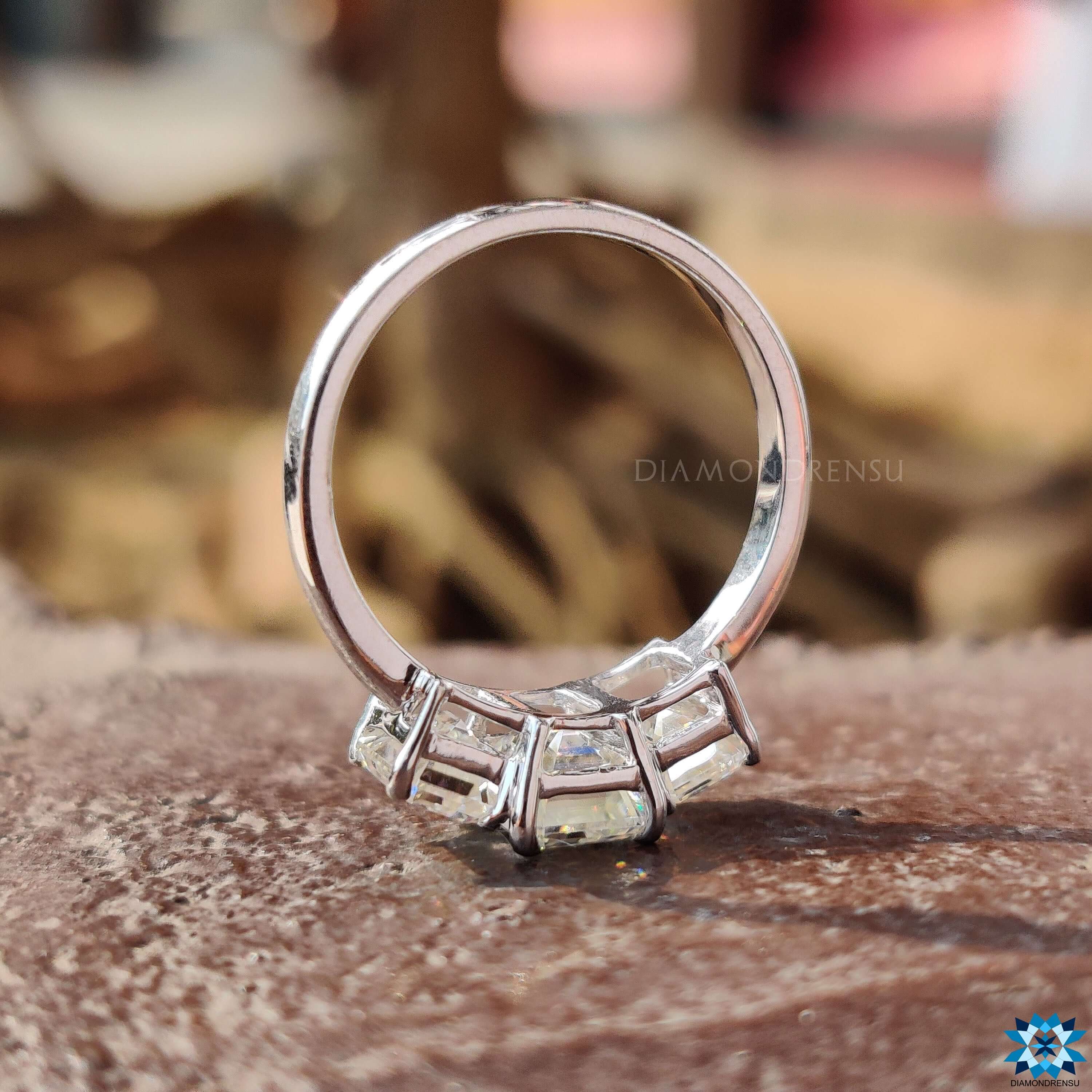 emerald cut moissanite ring - diamondrensu