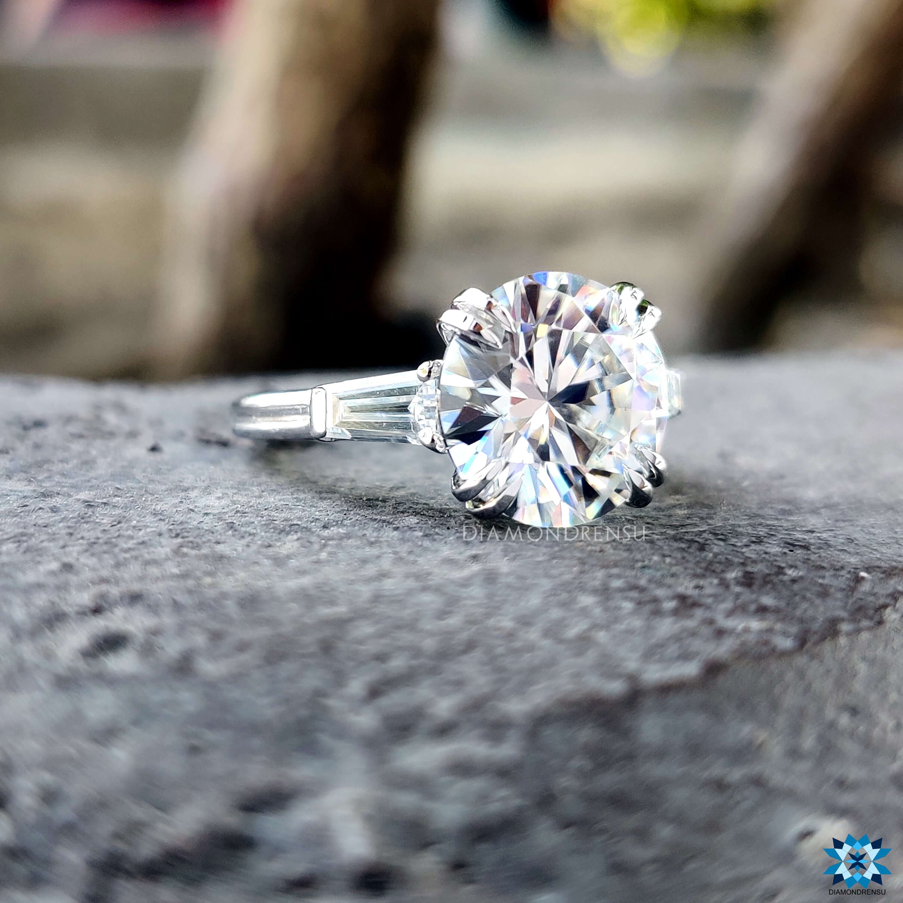 moissanite engagement rings - diamondrensu