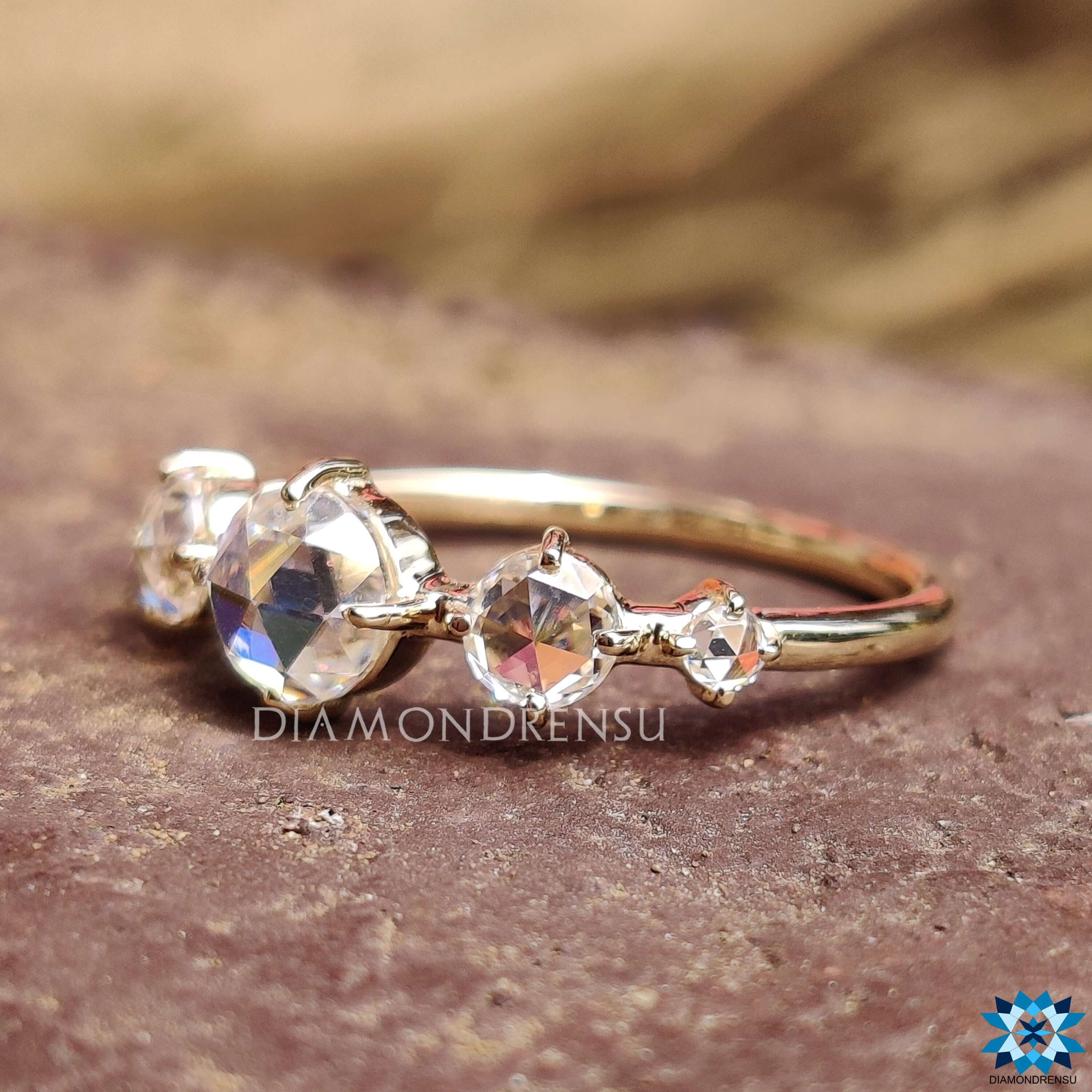 yellow gold engagement ring - diamondrensu