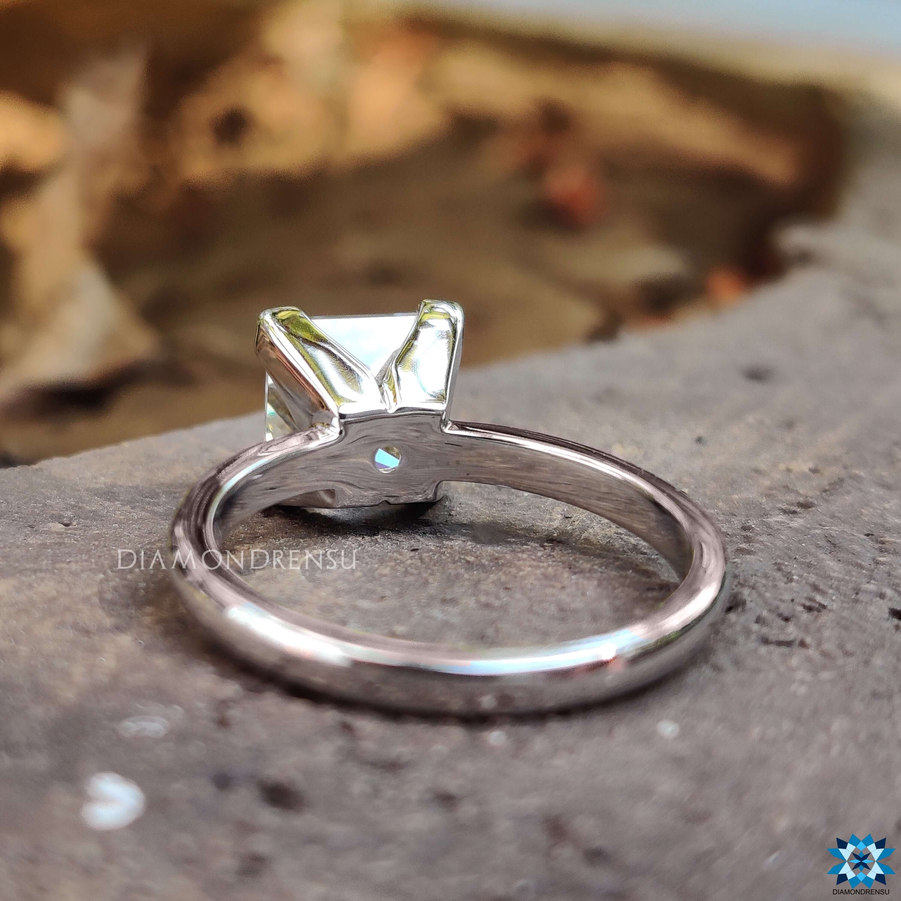 custom moissanite engagement ring - diamondrensu