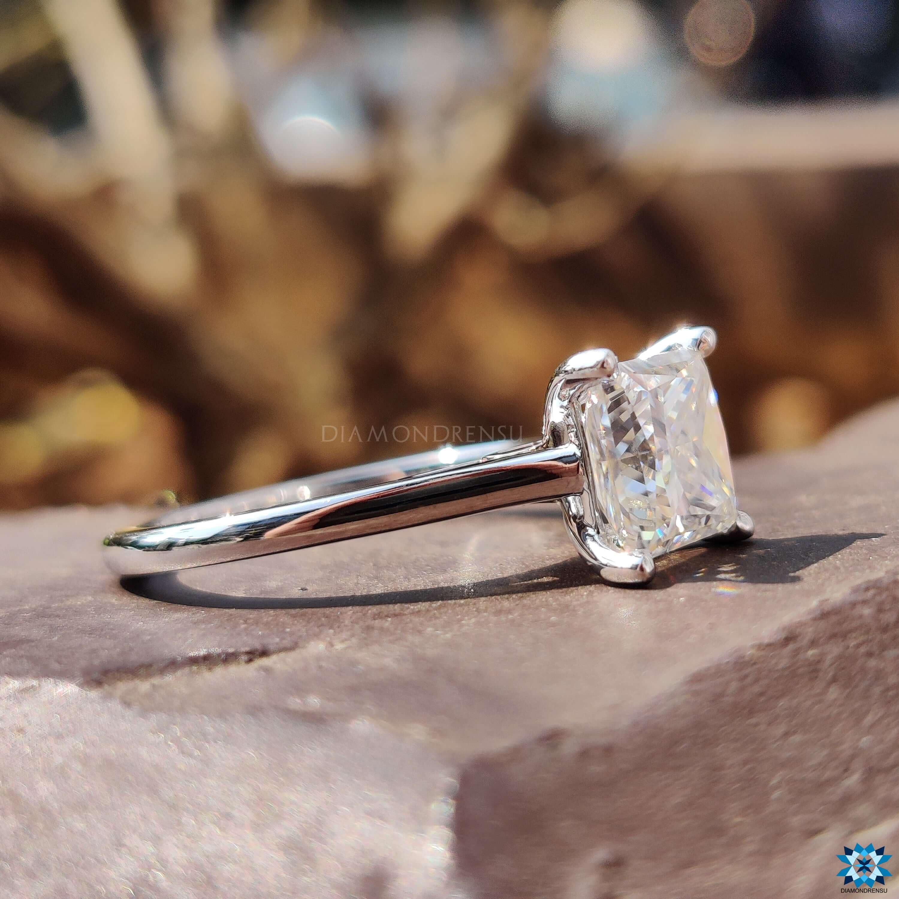 solitaire moissanite ring