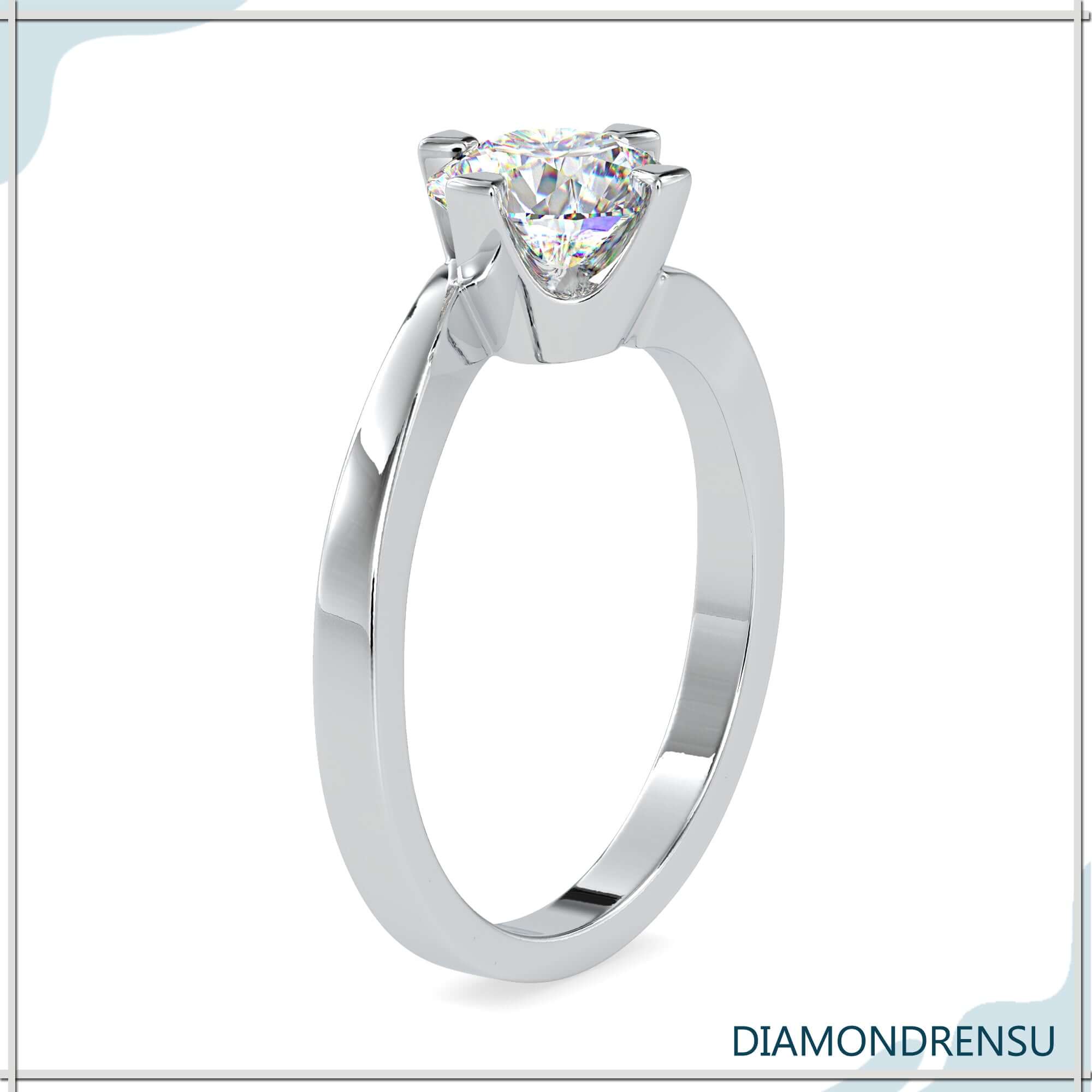 Solitaire round engagement ring, perfect for every occasion.
