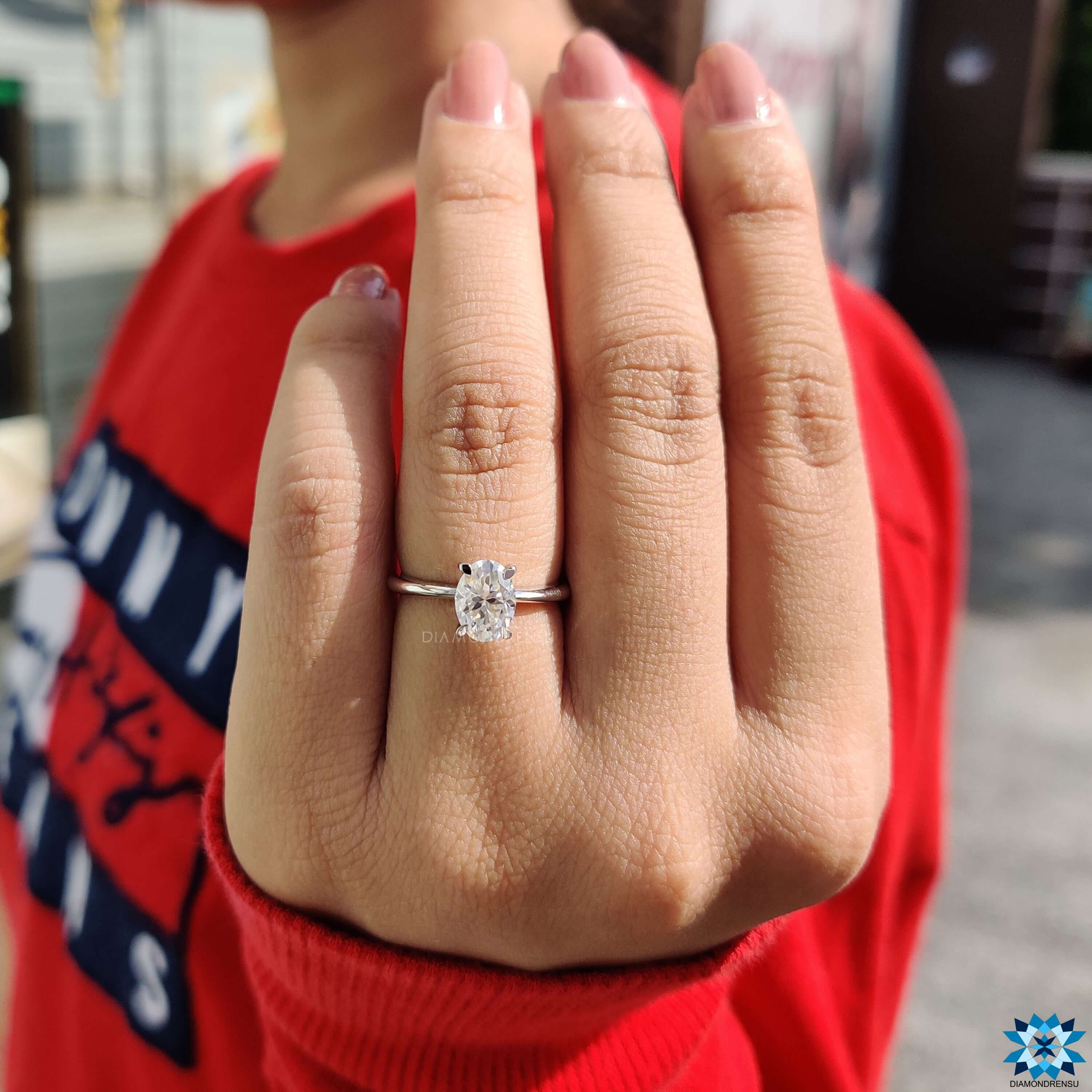 moissanite engagement ring - diamonrensu