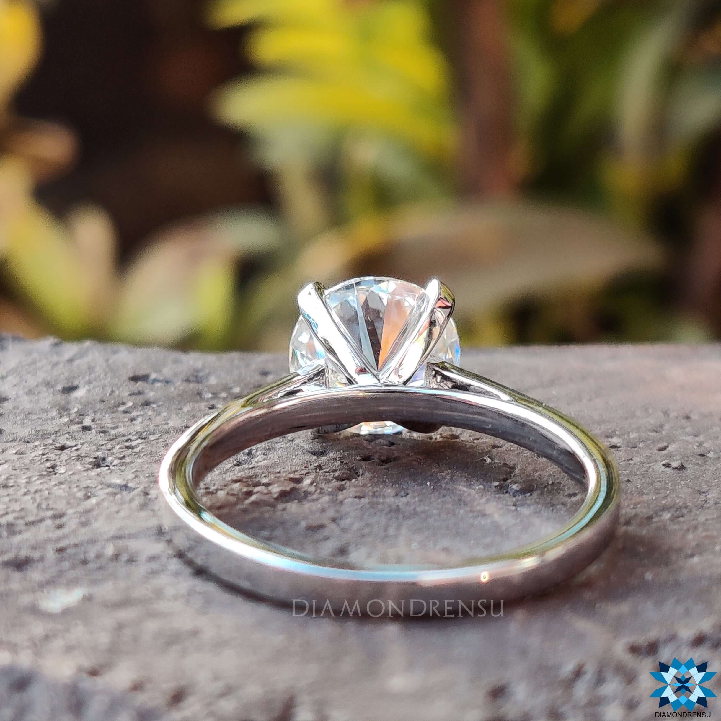 moissanite jewelry