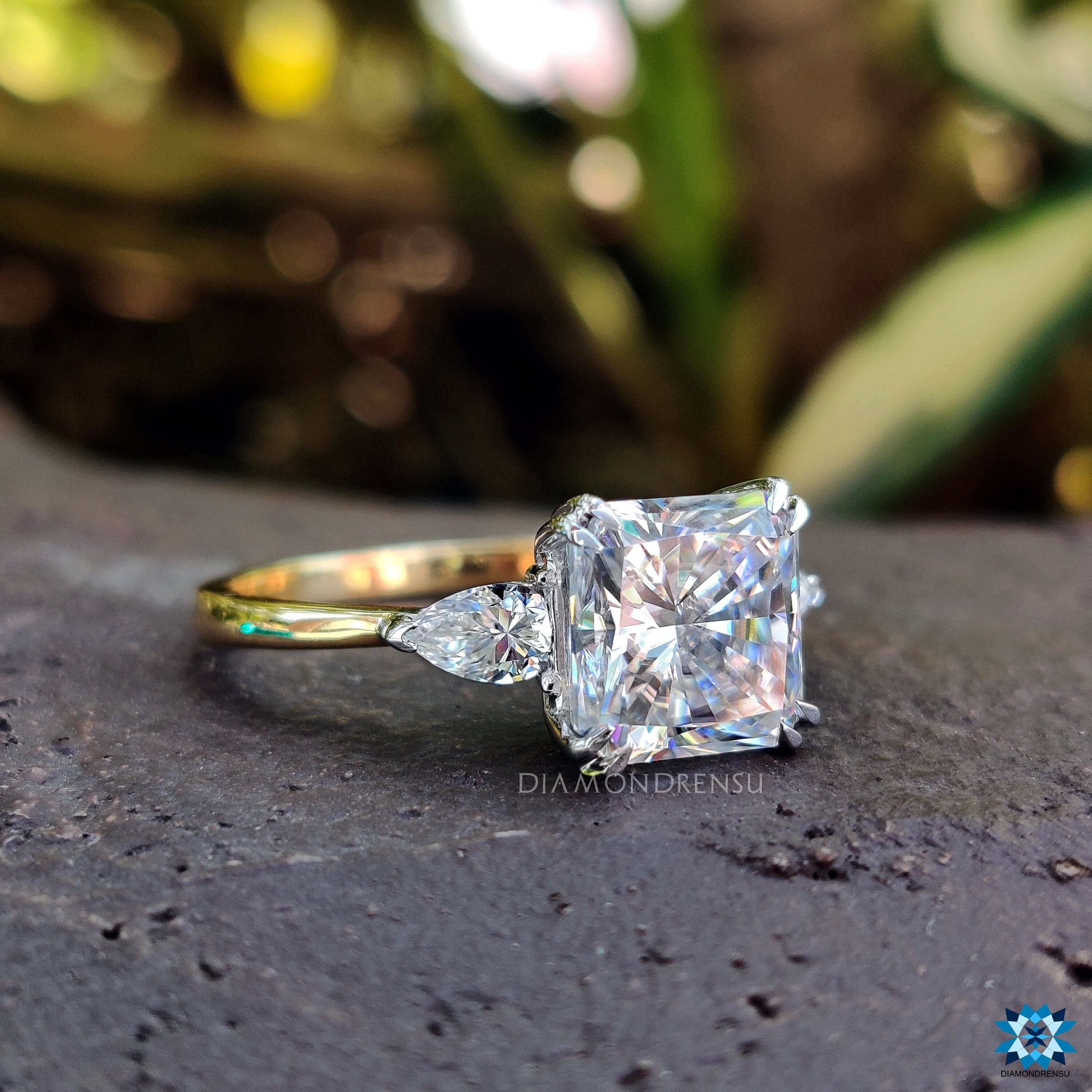 moissanite ring - diamondrensu