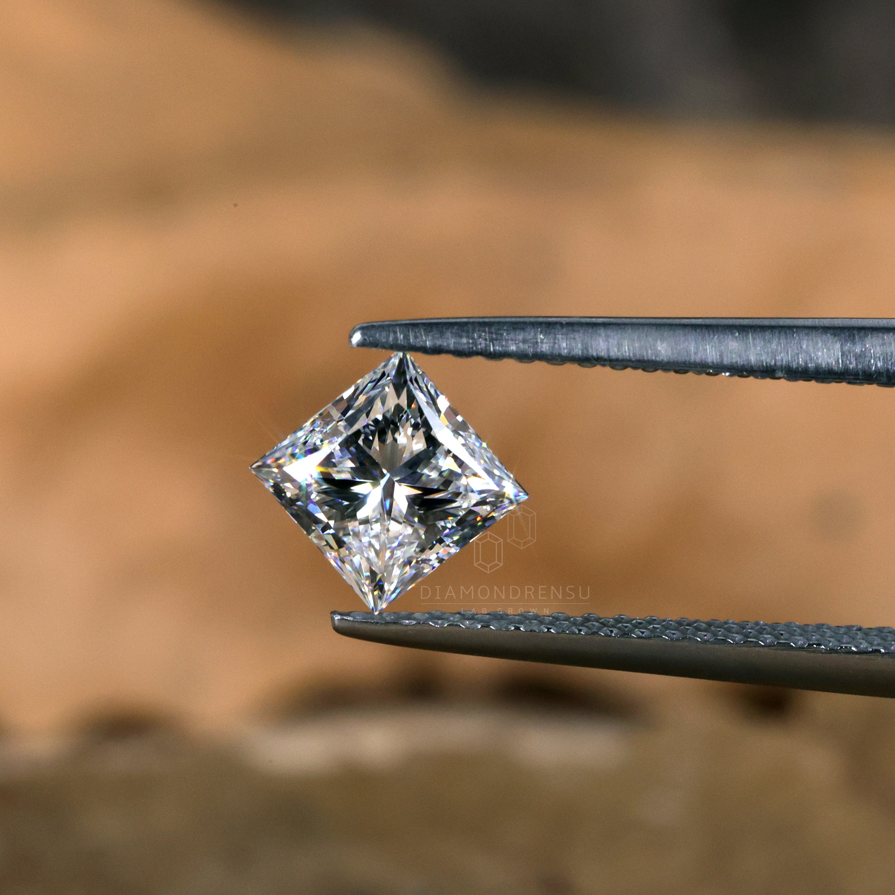 lab grown diamond engagement ring