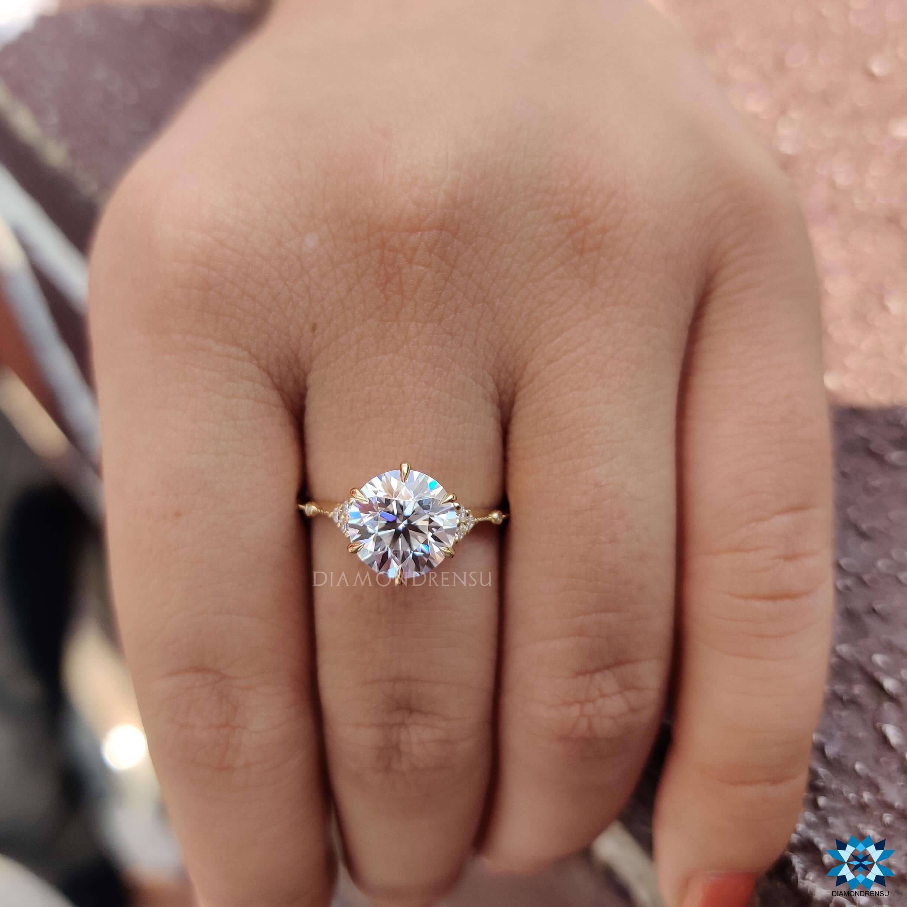 moissanite engagement rings - diamondrensu