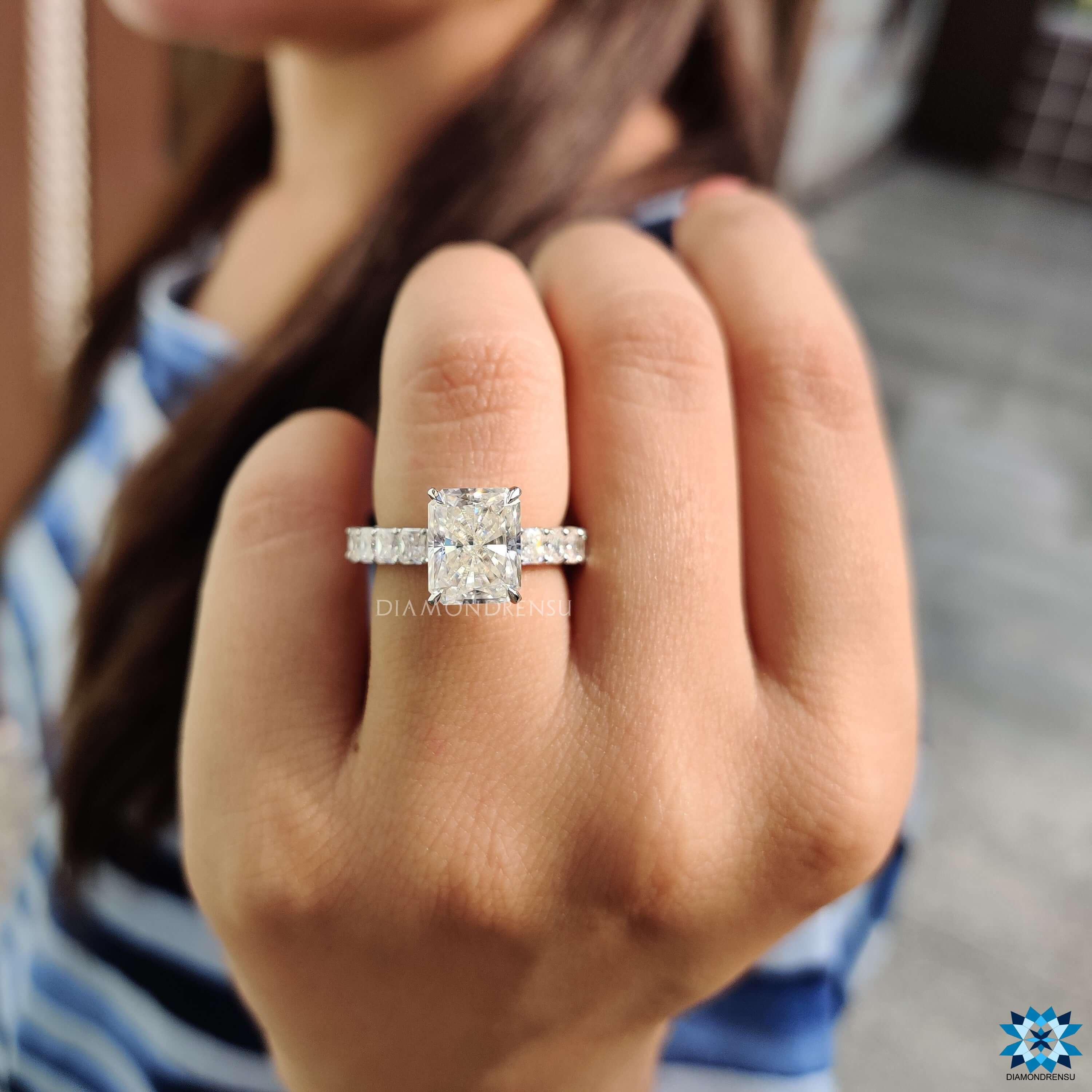 unique moissanite engagement ring - diamondrensu