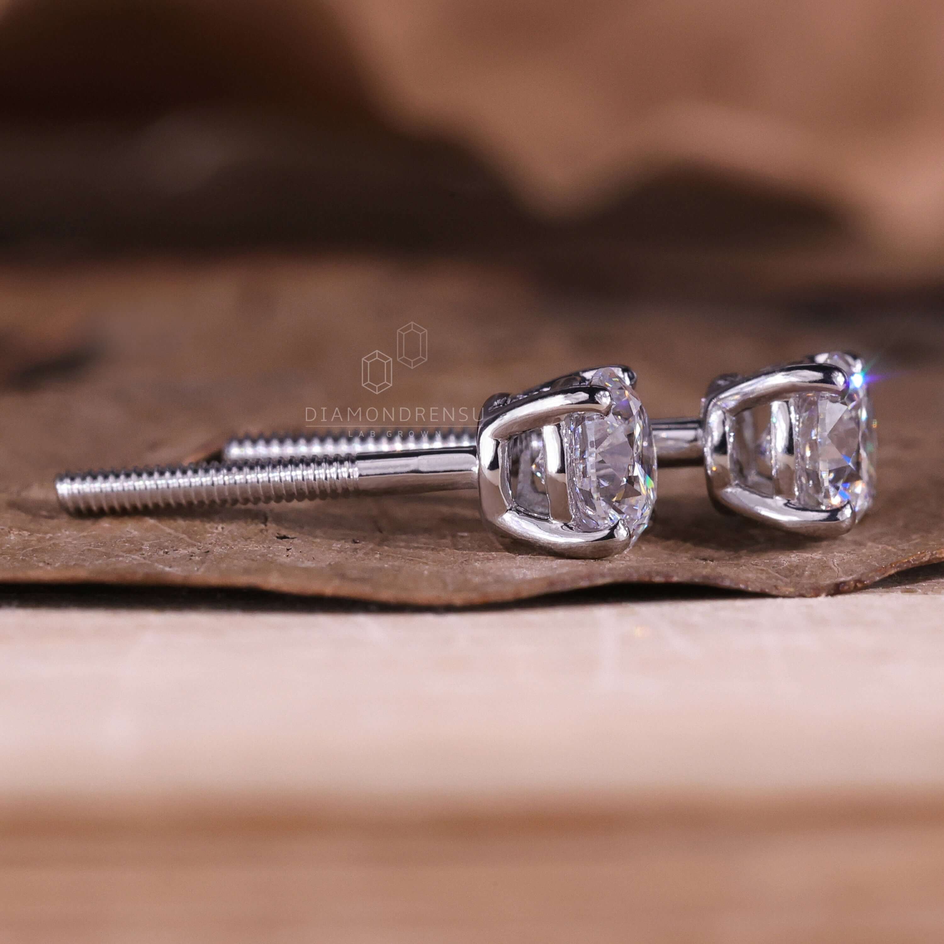 lab grown diamond studs