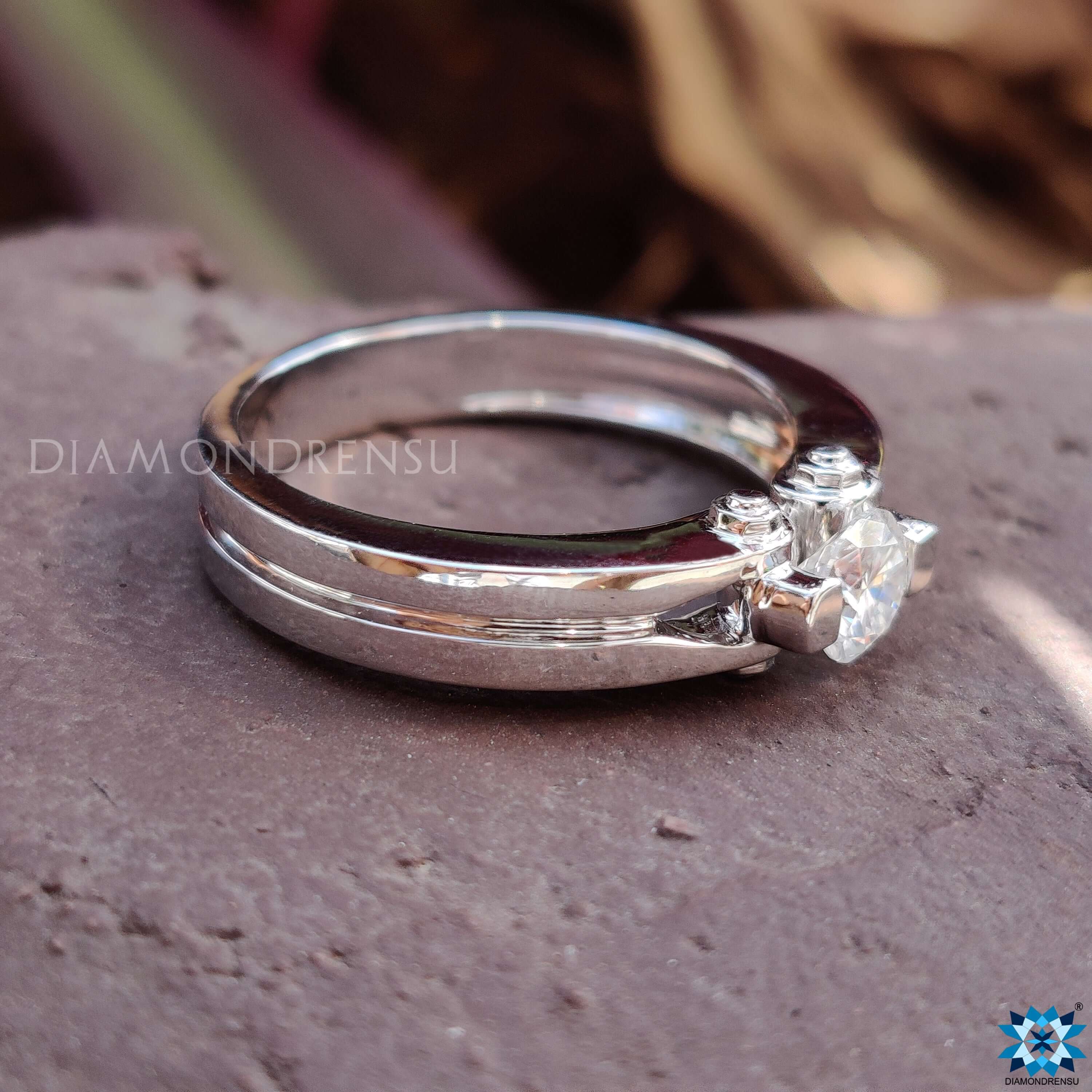 custom engagement rings- diamondrensu