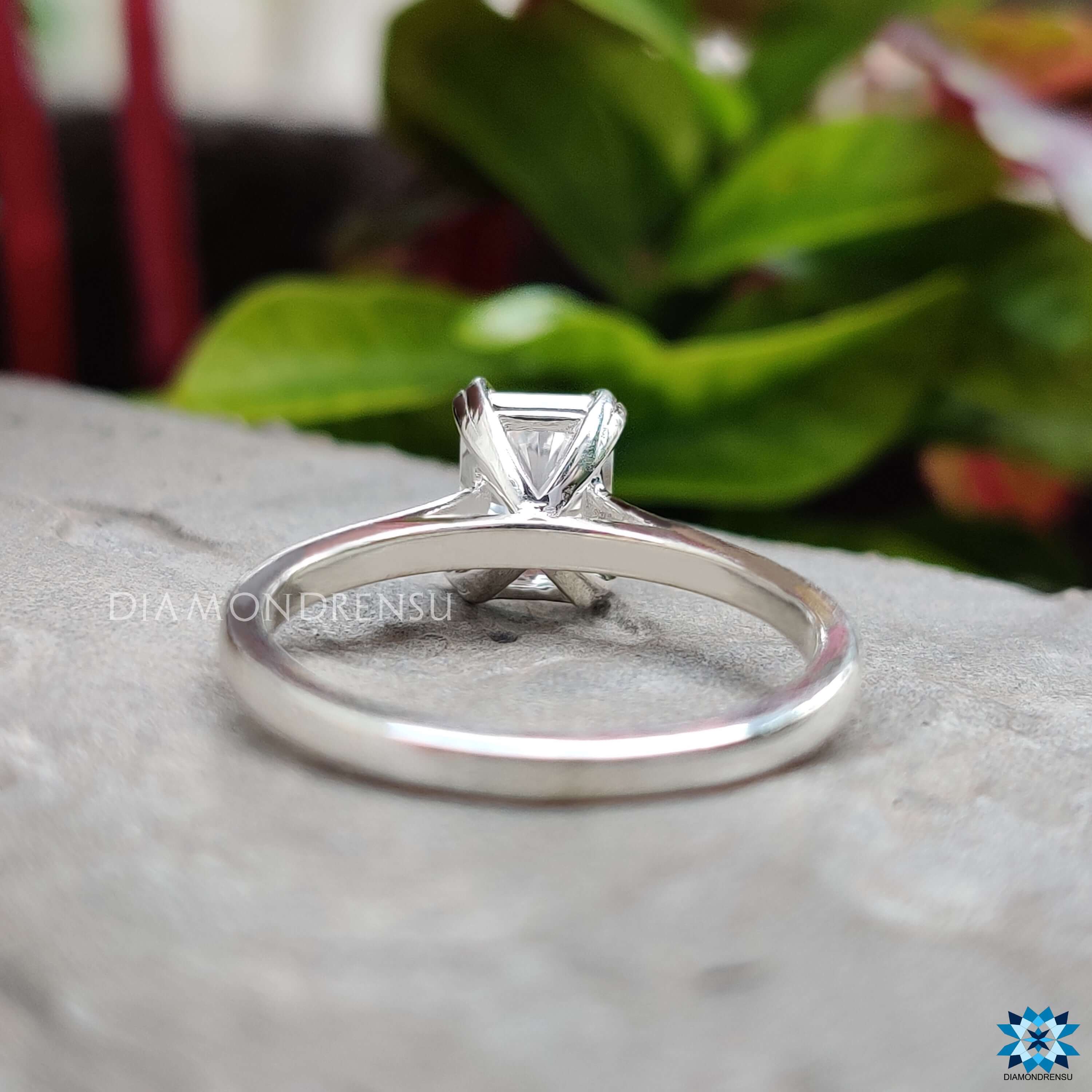 moissanite rings - diamondrensu