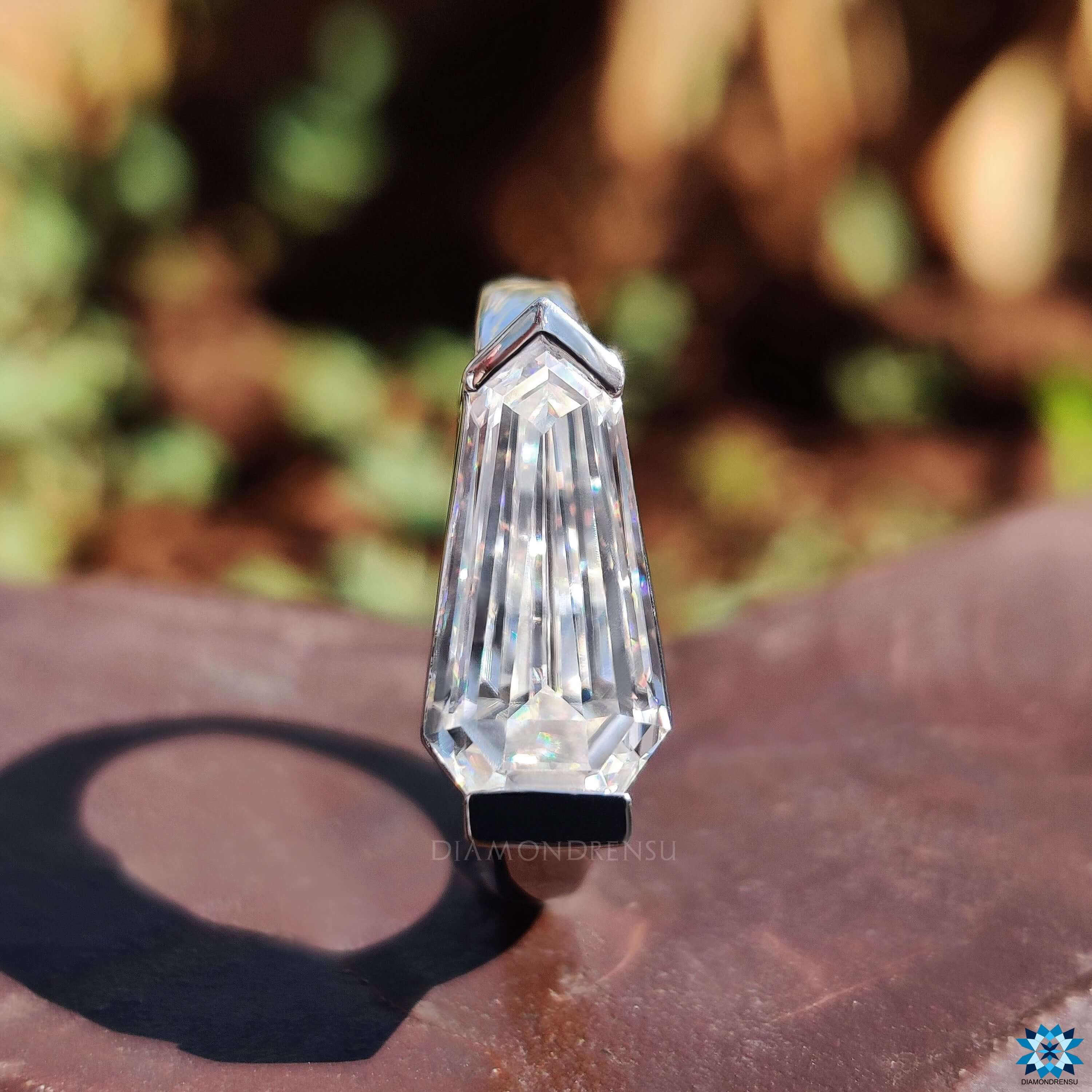 solitaire engagement ring - diamondrensu