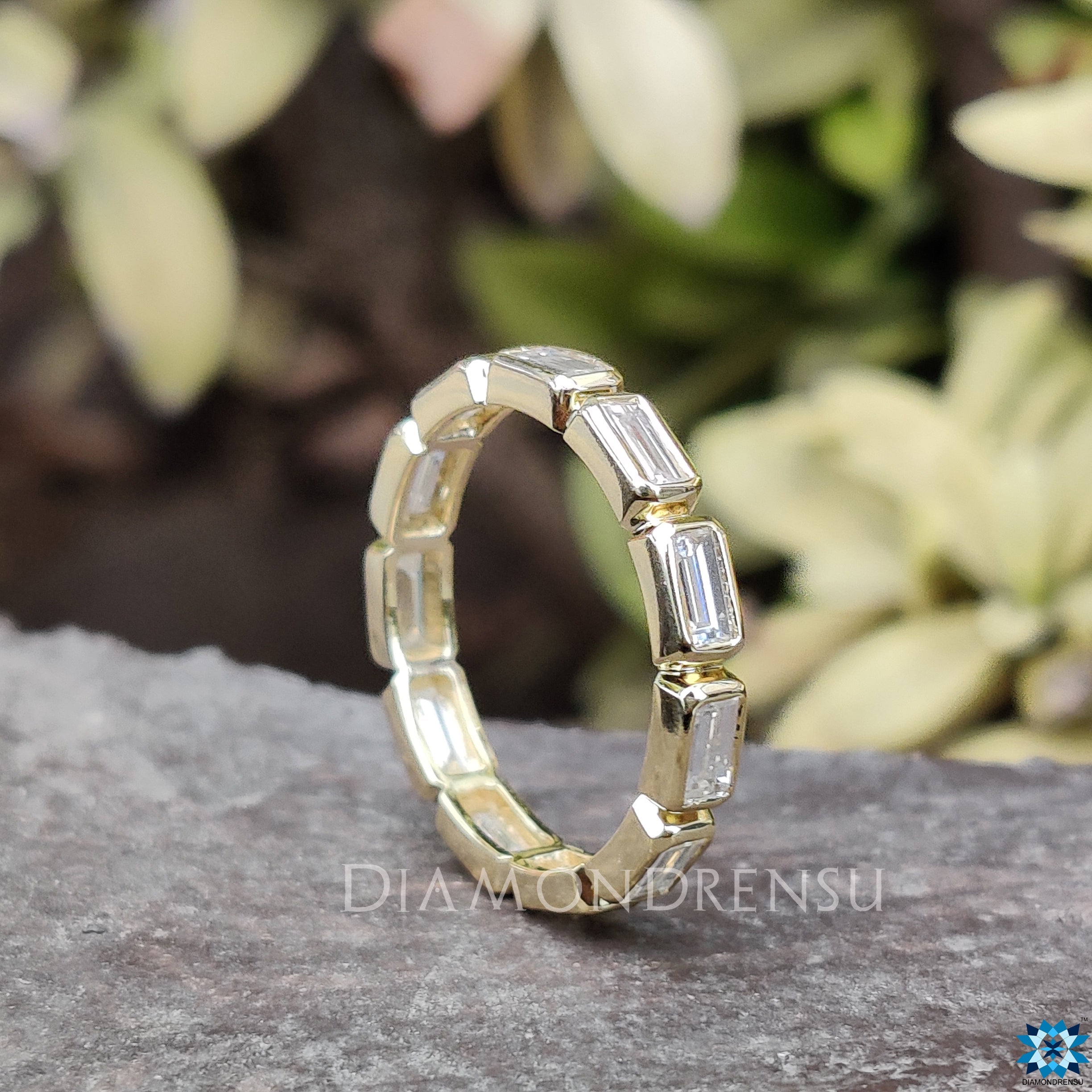 baguette moissanite bezel set band