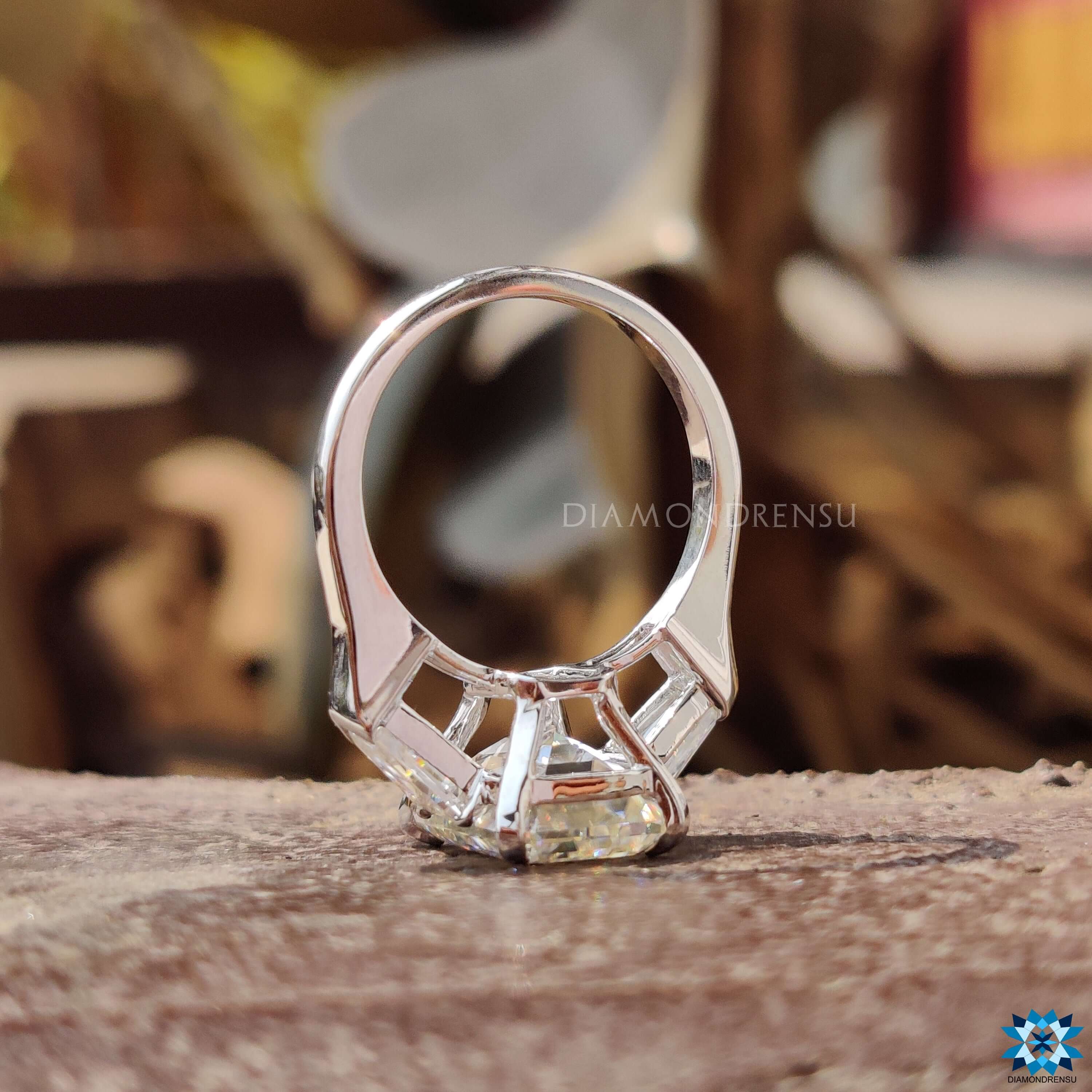 moissanite rings - diamondrensu