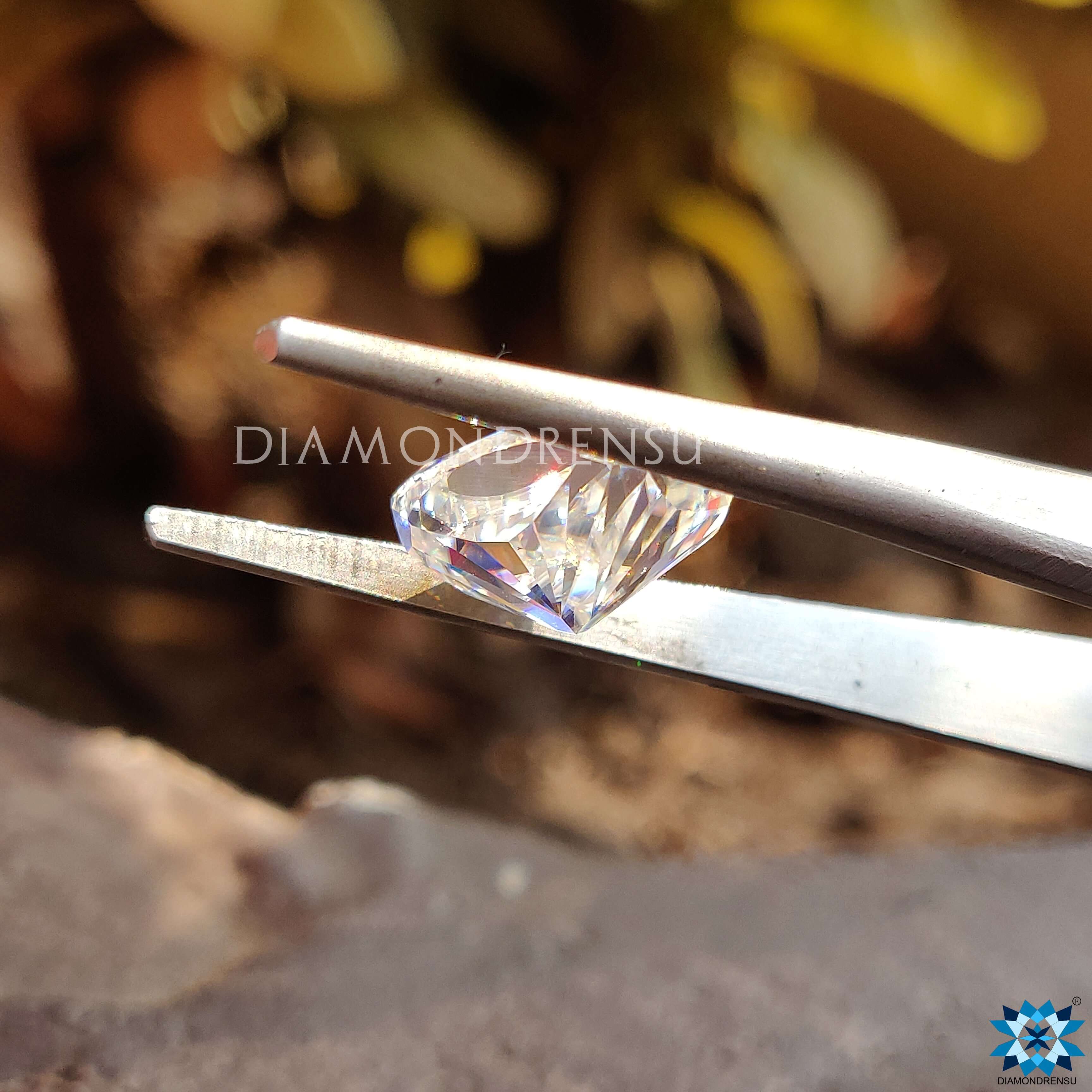 moissanite diamond