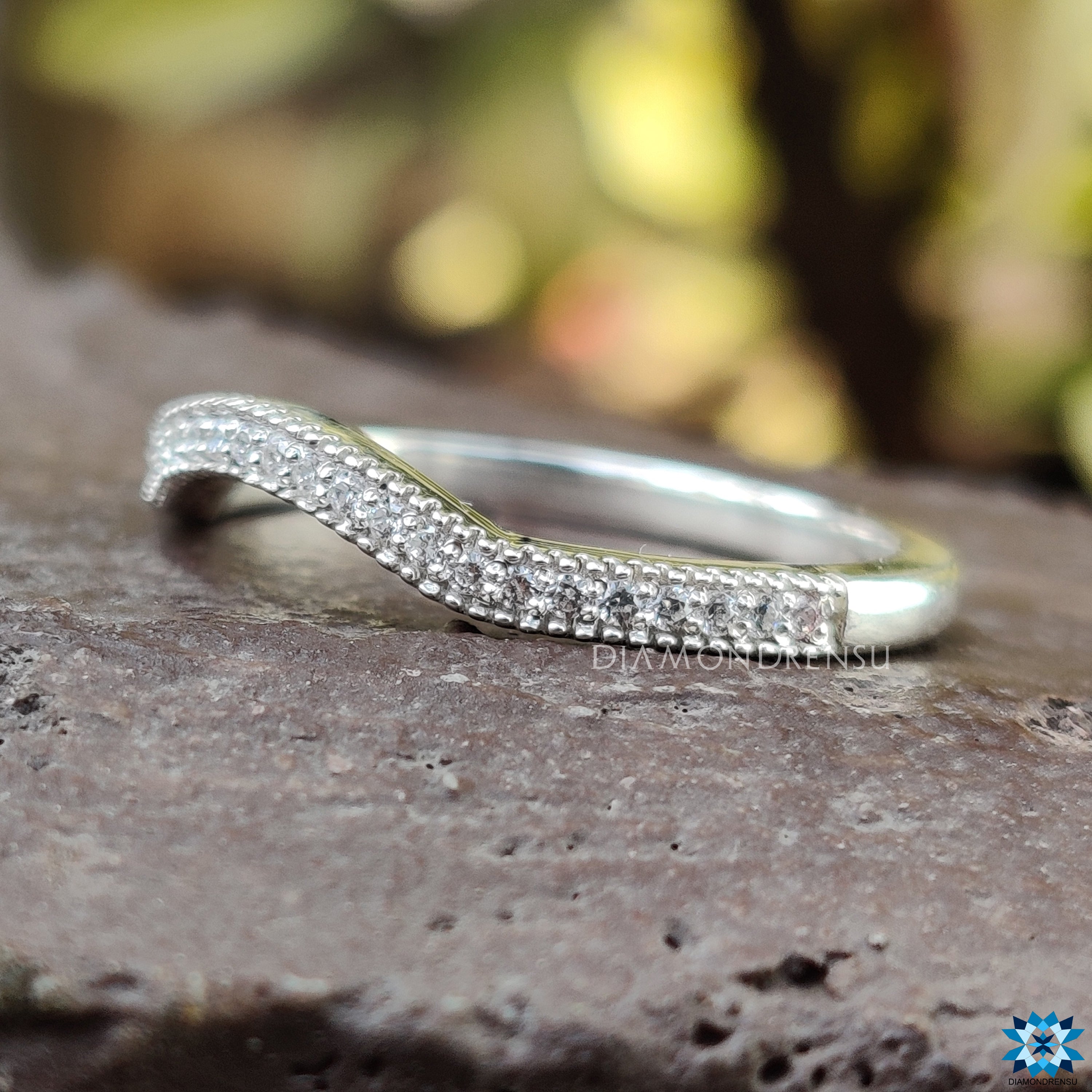 moissanite wedding band