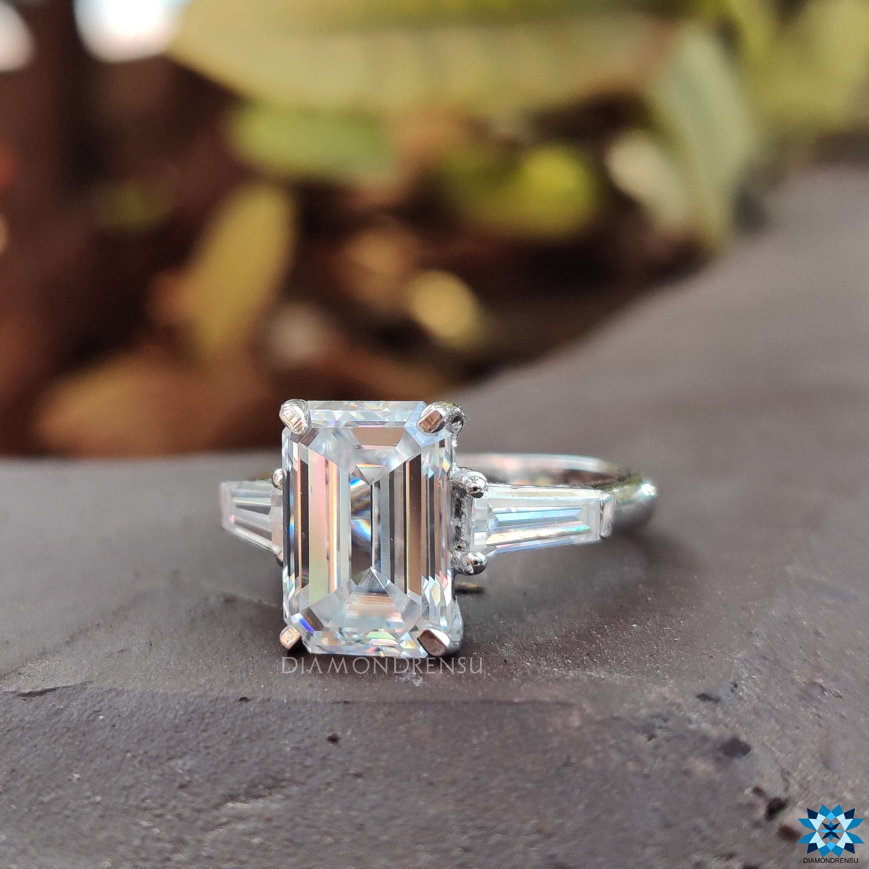 emerald cut moissanite